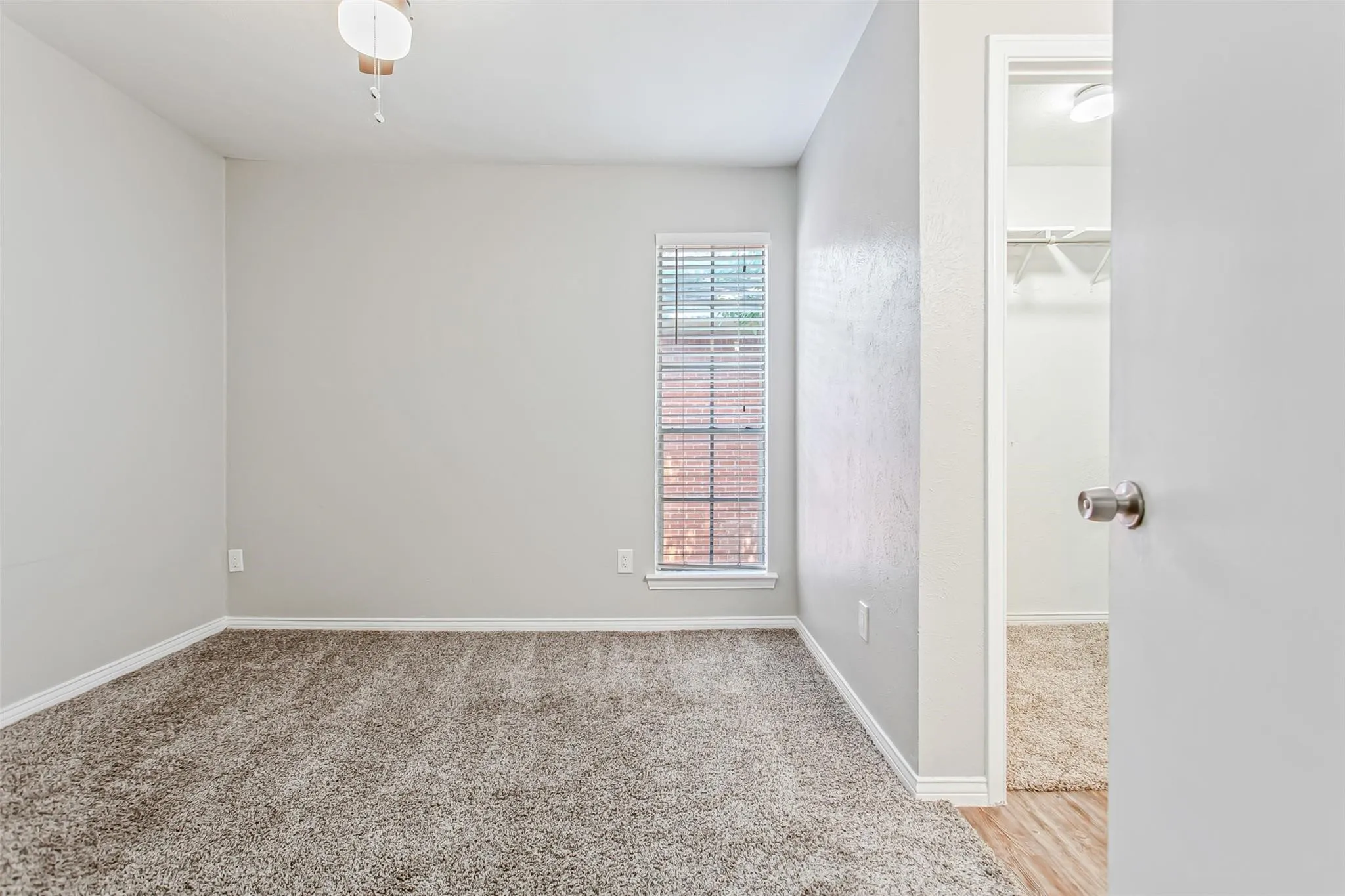 Apartment For Rent in Dallas County , 4319 Mckinney Avenue 203, Dallas, Texas 75205, 1 Bedroom, 1 Bathroom, Garage spaces, 600 Sqft, built in 1975, mls#21353886, Real Estate Agent in Dallas, Homes For Rent in Dallas county, Homes For Rent in Dallas, Realtor in Dallas Texas, Real Estate Brokerage Independent Realty Texas, Luminita Cordes Realtor