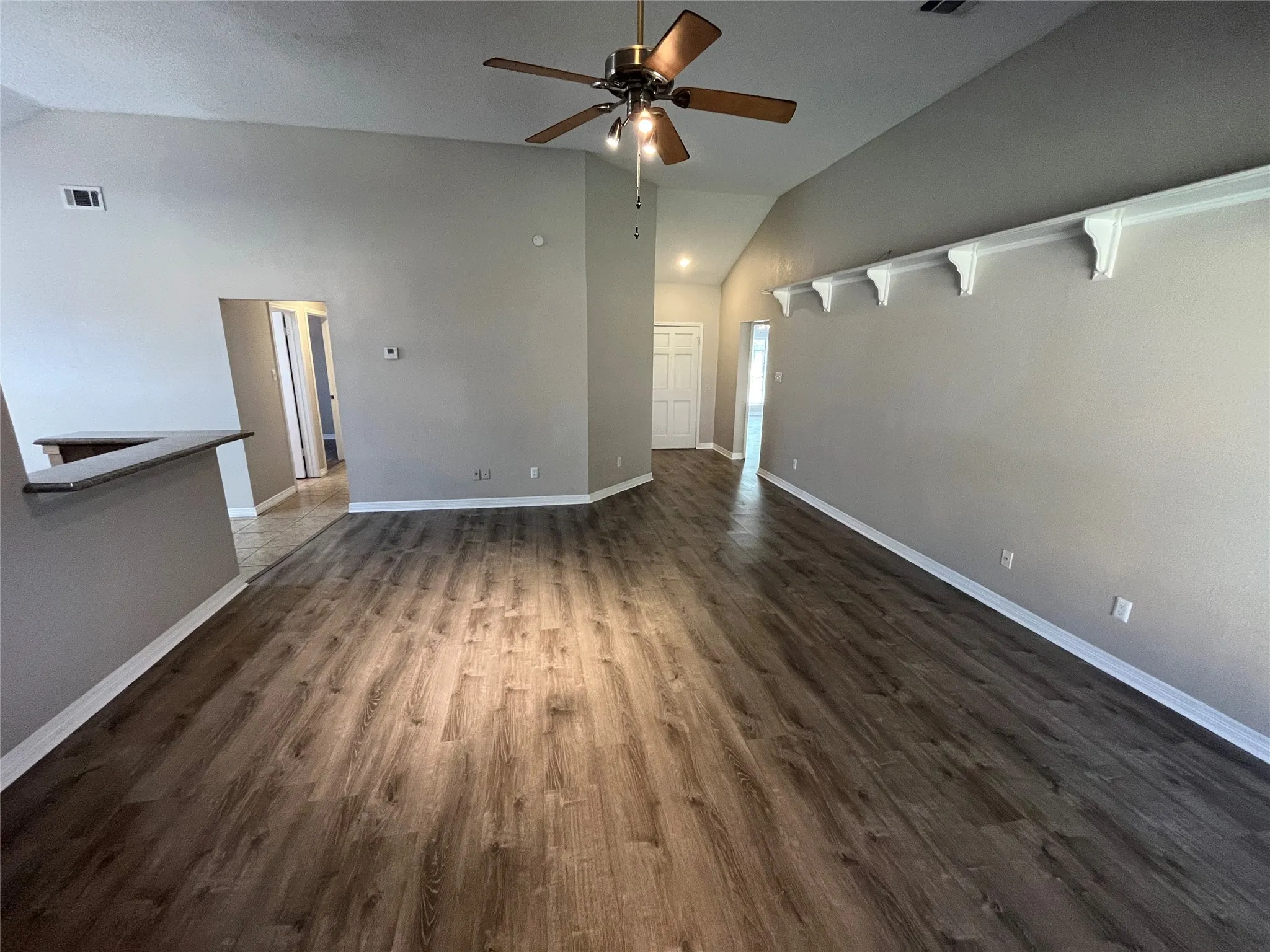 Single Family Residence For Rent in Dallas County , 2405 Brookside Drive, Rowlett, Texas 75088, 3 Bedroom, 2 Bathroom, 2 Garage spaces, 1,420 Sqft, built in 1987, mls#21337215, Real Estate Agent in Rowlett, Homes For Rent in Dallas county, Homes For Rent in Rowlett, Realtor in Rowlett Texas, Real Estate Brokerage Independent Realty Texas, Luminita Cordes Realtor