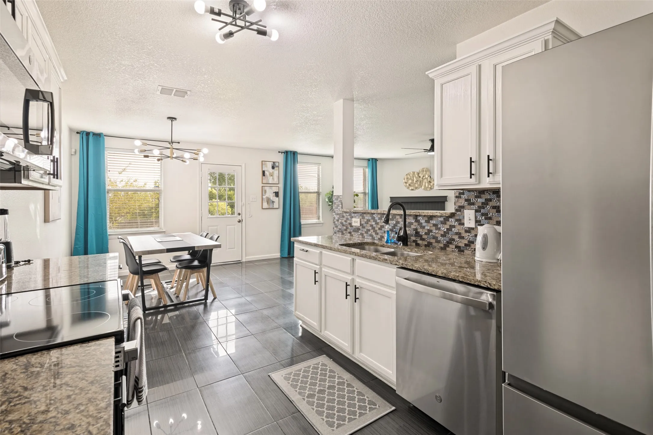 Single Family Residence For Rent in Dallas County , 1513 Lone Star Court, Mesquite, Texas 75181, 4 Bedrooms, 2 Bathrooms, 2 Garage spaces, 1,791 Sqft, built in 2005, Price $3,500, mls#21351684, Real Estate Agent in Mesquite, Homes For Rent in Dallas county, Homes For Rent in Mesquite, Realtor in Mesquite Texas, Real Estate Brokerage Independent Realty Texas, Luminita Cordes Realtor