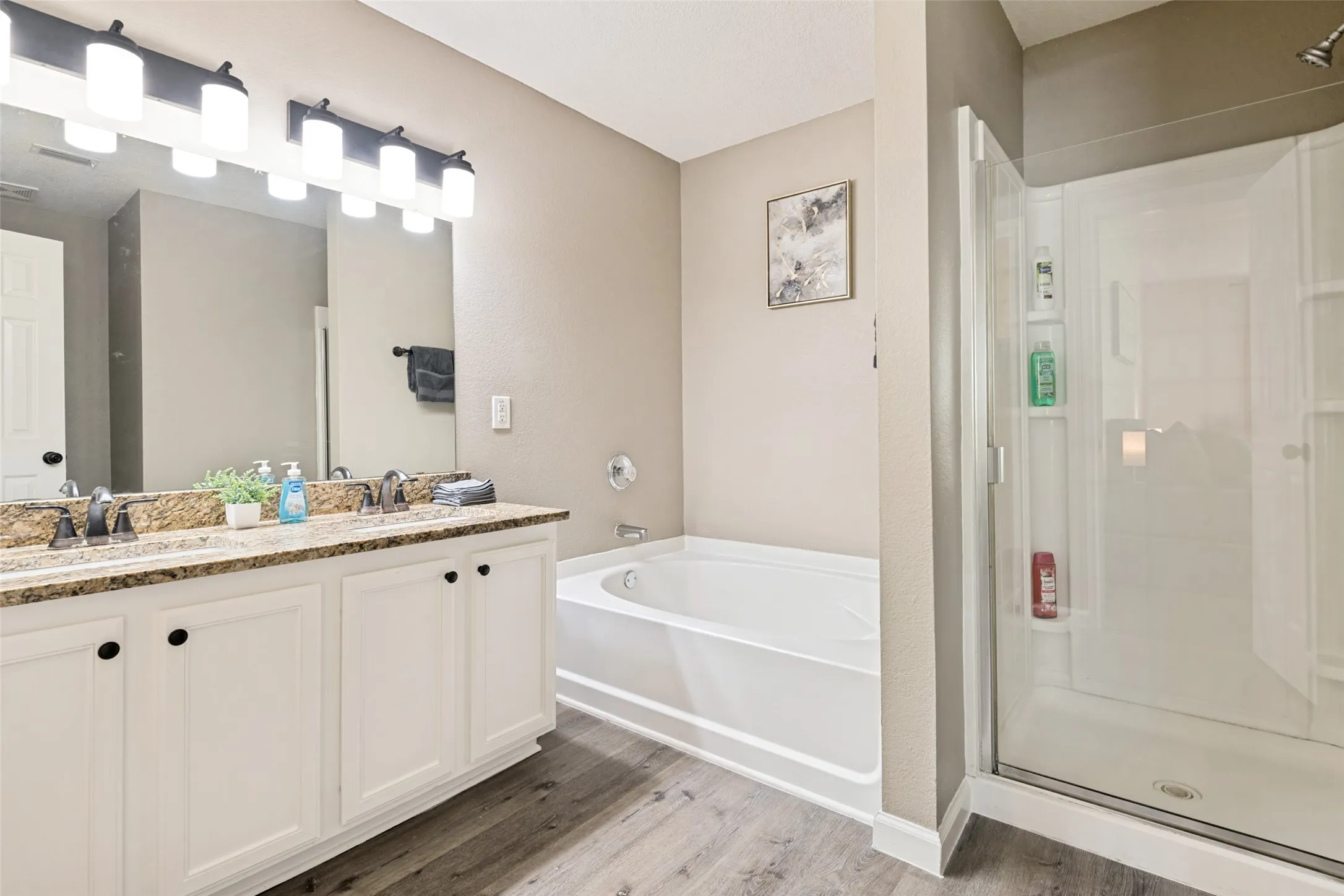 Single Family Residence For Rent in Dallas County , 1513 Lone Star Court, Mesquite, Texas 75181, 4 Bedrooms, 2 Bathrooms, 2 Garage spaces, 1,791 Sqft, built in 2005, Price $3,500, mls#21351684, Real Estate Agent in Mesquite, Homes For Rent in Dallas county, Homes For Rent in Mesquite, Realtor in Mesquite Texas, Real Estate Brokerage Independent Realty Texas, Luminita Cordes Realtor