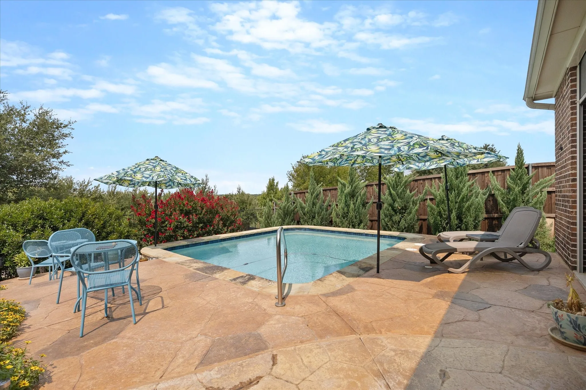 Private back yard overlooks greenbelt