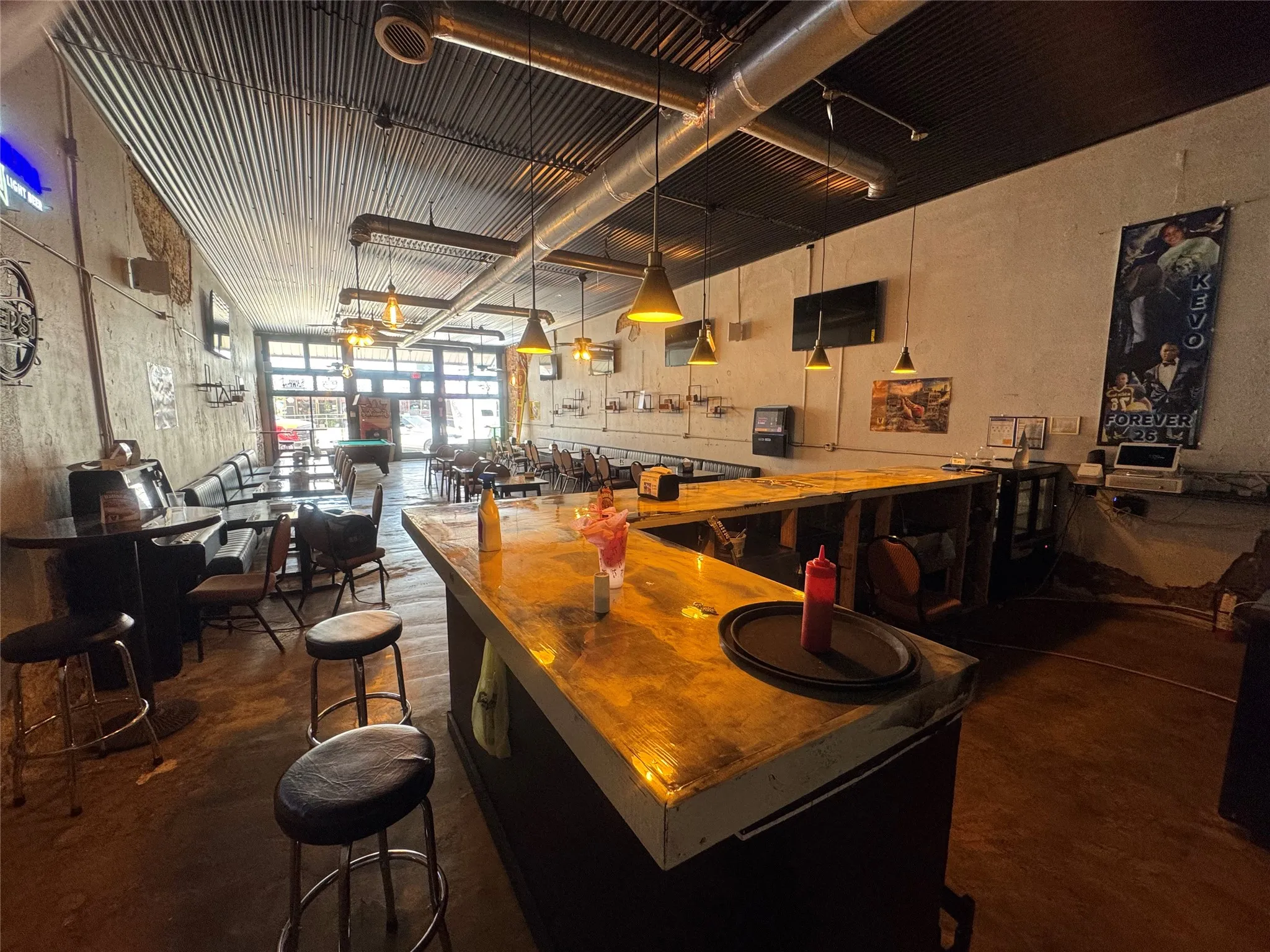 Business For Rent in Ellis County , 201 W 6th Street 210, Ferris, Texas 75125, 0, 0, Garage spaces, 0 Sqft, built in 1930, Price $2,750, mls#21354197, Real Estate Agent in Ferris, Homes For Rent in Ellis county, Homes For Rent in Ferris, Realtor in Ferris Texas, Real Estate Brokerage Independent Realty Texas, Luminita Cordes Realtor