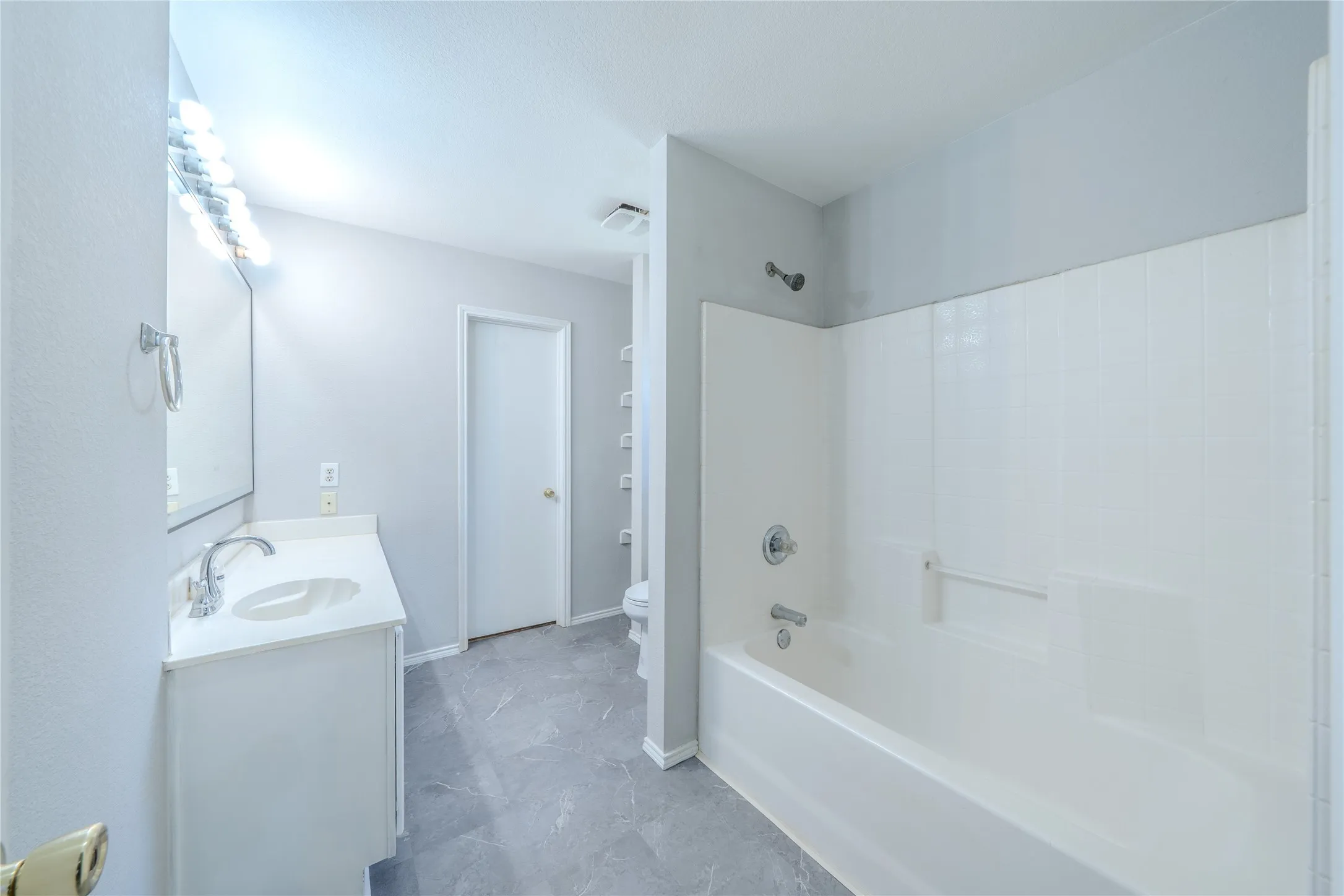 Single Family Residence For Sale in Rockwall County , 1509 Audrey Drive, Royse City, Texas 75189, 3 Bedroom, 2 Bathroom, 2 Garage spaces, 1,138 Sqft, built in 2005, mls#21352573, Real Estate Agent in Royse City, Homes For Sale in Rockwall county, Homes For Sale in Royse City, Realtor in Royse City Texas, Real Estate Brokerage Independent Realty Texas, Luminita Cordes Realtor