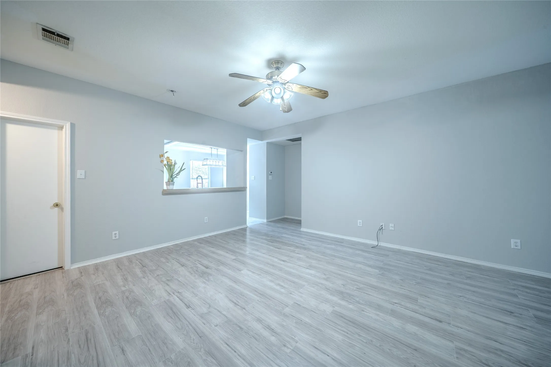 Single Family Residence For Sale in Rockwall County , 1509 Audrey Drive, Royse City, Texas 75189, 3 Bedroom, 2 Bathroom, 2 Garage spaces, 1,138 Sqft, built in 2005, mls#21352573, Real Estate Agent in Royse City, Homes For Sale in Rockwall county, Homes For Sale in Royse City, Realtor in Royse City Texas, Real Estate Brokerage Independent Realty Texas, Luminita Cordes Realtor