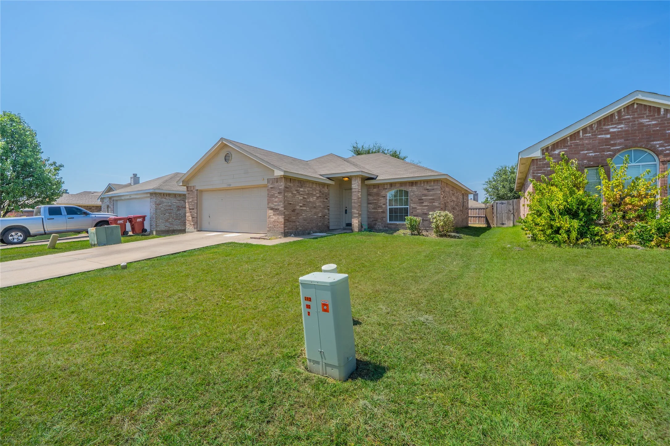 Single Family Residence For Sale in Rockwall County , 1509 Audrey Drive, Royse City, Texas 75189, 3 Bedroom, 2 Bathroom, 2 Garage spaces, 1,138 Sqft, built in 2005, mls#21352573, Real Estate Agent in Royse City, Homes For Sale in Rockwall county, Homes For Sale in Royse City, Realtor in Royse City Texas, Real Estate Brokerage Independent Realty Texas, Luminita Cordes Realtor