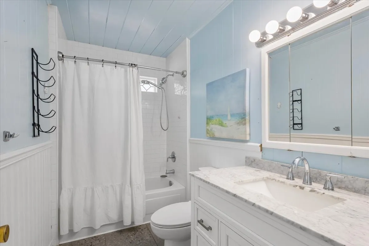 Single Family Residence For Sale in Smith County , 1513 W Tanglewood Drive, Hideaway, Texas 75771, 3 Bedroom, 1 Bathroom, Garage spaces, 1,140 Sqft, built in 1969, mls#21353272, Real Estate Agent in Hideaway, Homes For Sale in Smith county, Homes For Sale in Hideaway, Realtor in Hideaway Texas, Real Estate Brokerage Independent Realty Texas, Luminita Cordes Realtor