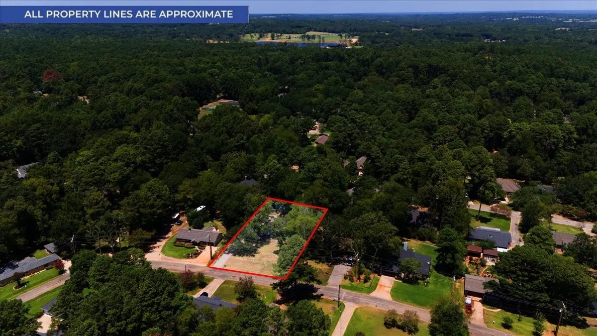 Single Family Residence For Sale in Smith County , 1513 W Tanglewood Drive, Hideaway, Texas 75771, 3 Bedroom, 1 Bathroom, Garage spaces, 1,140 Sqft, built in 1969, mls#21353272, Real Estate Agent in Hideaway, Homes For Sale in Smith county, Homes For Sale in Hideaway, Realtor in Hideaway Texas, Real Estate Brokerage Independent Realty Texas, Luminita Cordes Realtor