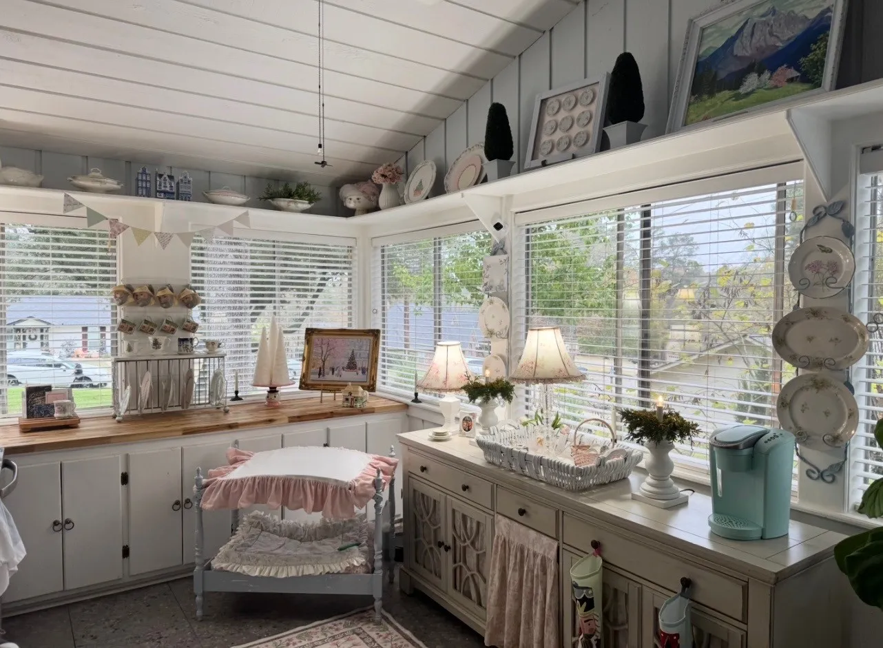 Single Family Residence For Sale in Smith County , 1513 W Tanglewood Drive, Hideaway, Texas 75771, 3 Bedroom, 1 Bathroom, Garage spaces, 1,140 Sqft, built in 1969, mls#21353272, Real Estate Agent in Hideaway, Homes For Sale in Smith county, Homes For Sale in Hideaway, Realtor in Hideaway Texas, Real Estate Brokerage Independent Realty Texas, Luminita Cordes Realtor