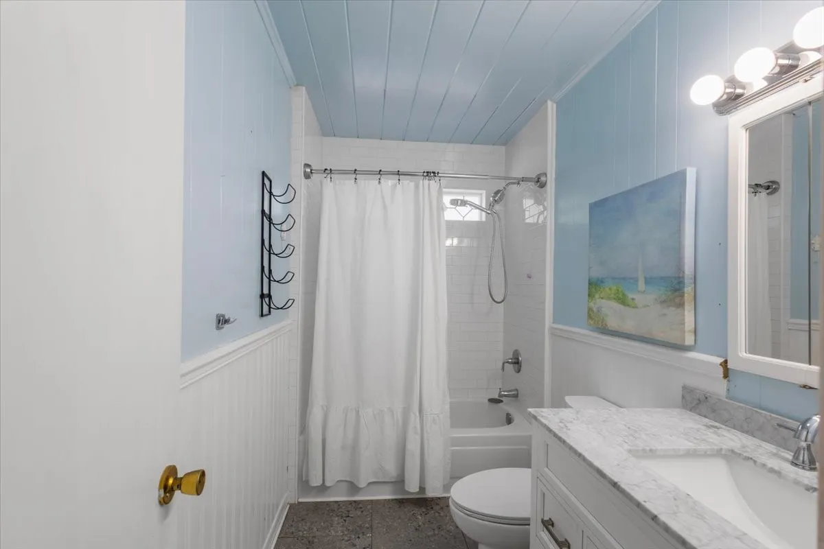 Single Family Residence For Sale in Smith County , 1513 W Tanglewood Drive, Hideaway, Texas 75771, 3 Bedroom, 1 Bathroom, Garage spaces, 1,140 Sqft, built in 1969, mls#21353272, Real Estate Agent in Hideaway, Homes For Sale in Smith county, Homes For Sale in Hideaway, Realtor in Hideaway Texas, Real Estate Brokerage Independent Realty Texas, Luminita Cordes Realtor