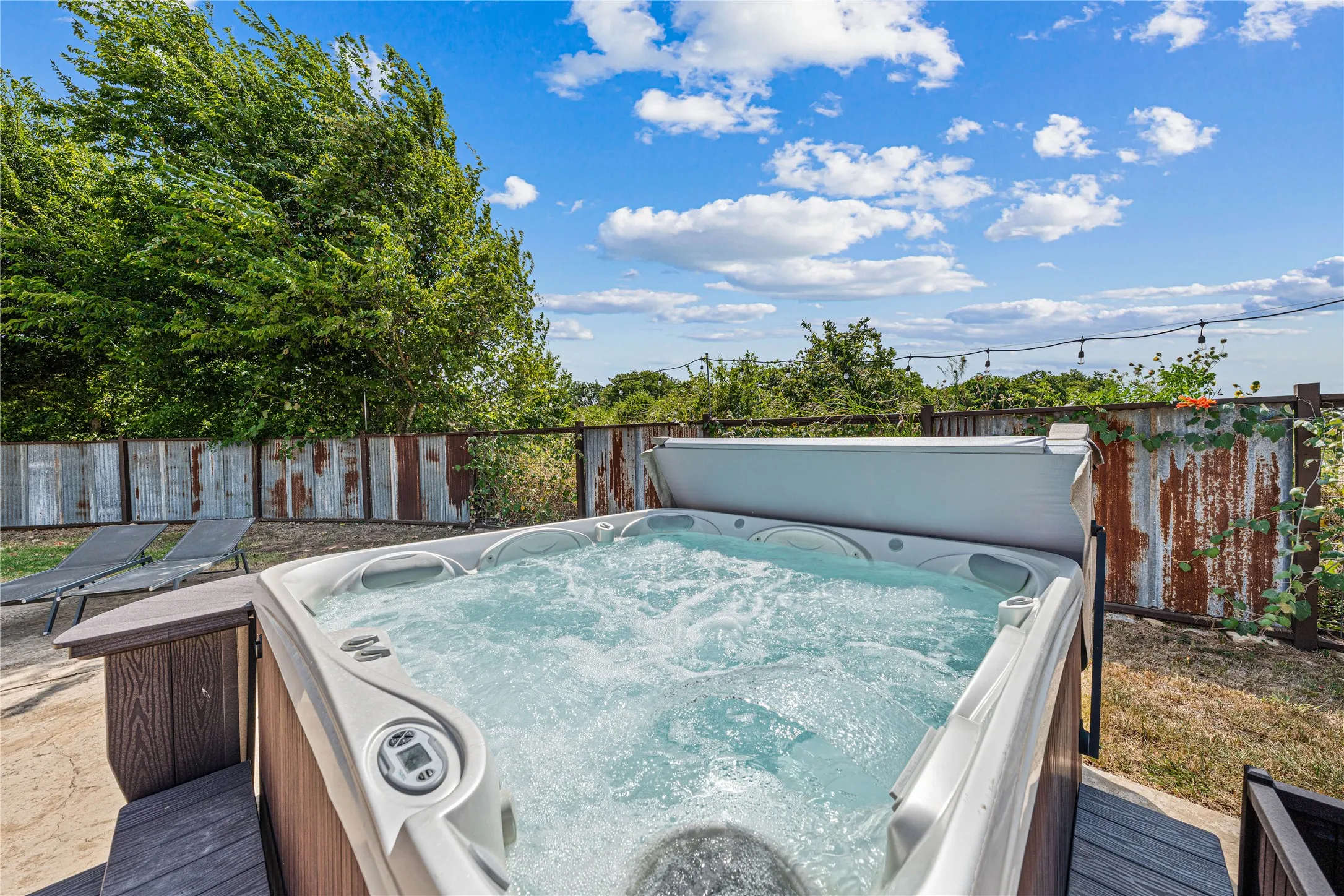Single Family Residence For Sale in Mc Lennan County , 467 Mourning Dove Lane, Lorena, Texas 76655, 5 Bedrooms, 5 Bathrooms, 1 Garage spaces, 4,041 Sqft, built in 2007, Price $1,150,000, mls#21354199, Real Estate Agent in Lorena, Homes For Sale in Mc Lennan county, Homes For Sale in Lorena, Realtor in Lorena Texas, Real Estate Brokerage Independent Realty Texas, Luminita Cordes Realtor