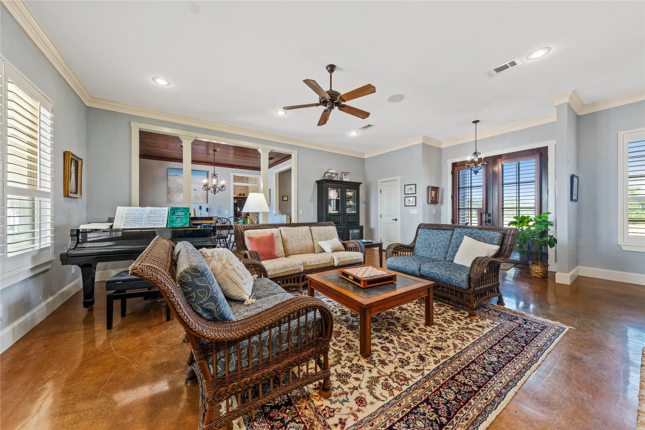 Single Family Residence For Sale in Mc Lennan County , 467 Mourning Dove Lane, Lorena, Texas 76655, 5 Bedrooms, 5 Bathrooms, 1 Garage spaces, 4,041 Sqft, built in 2007, Price $1,150,000, mls#21354199, Real Estate Agent in Lorena, Homes For Sale in Mc Lennan county, Homes For Sale in Lorena, Realtor in Lorena Texas, Real Estate Brokerage Independent Realty Texas, Luminita Cordes Realtor