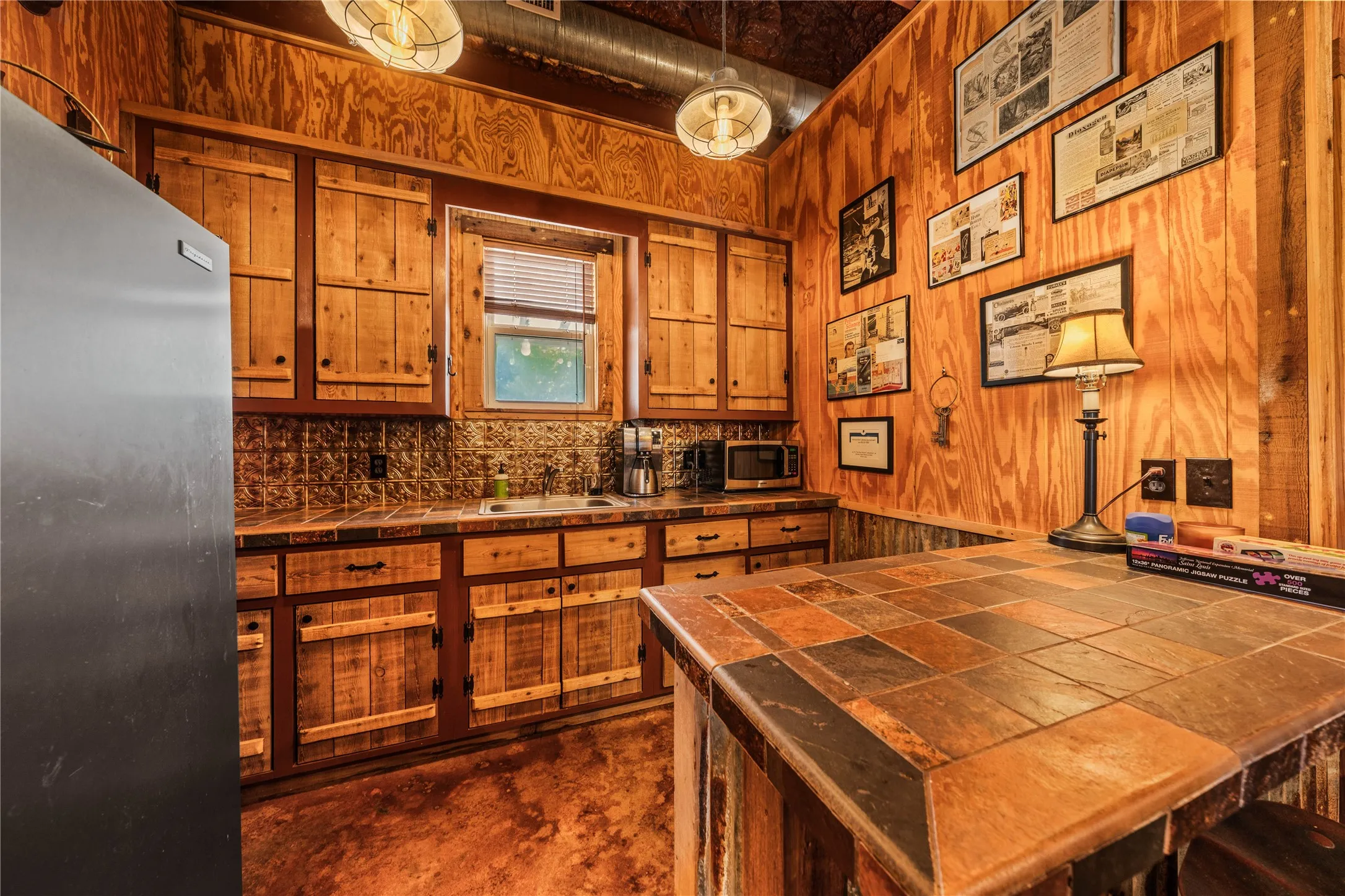 Single Family Residence For Sale in Mc Lennan County , 467 Mourning Dove Lane, Lorena, Texas 76655, 5 Bedrooms, 5 Bathrooms, 1 Garage spaces, 4,041 Sqft, built in 2007, Price $1,150,000, mls#21354199, Real Estate Agent in Lorena, Homes For Sale in Mc Lennan county, Homes For Sale in Lorena, Realtor in Lorena Texas, Real Estate Brokerage Independent Realty Texas, Luminita Cordes Realtor