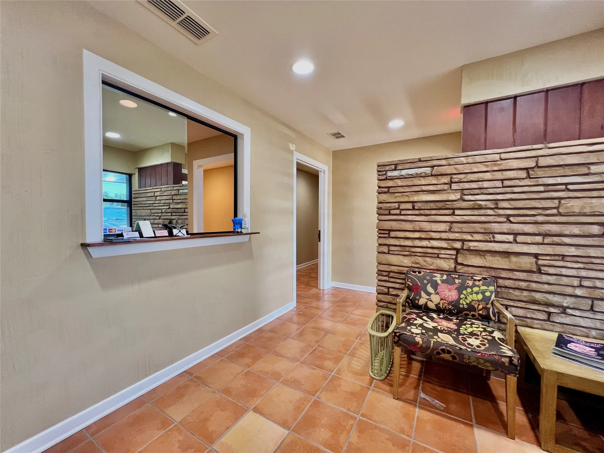 Office For Sale in Hopkins County , 614 Oak Avenue, Sulphur Springs, Texas 75482, 0, 0, Garage spaces, 0 Sqft, built in 1952, Price $850,000, mls#21353892, Real Estate Agent in Sulphur Springs, Homes For Sale in Hopkins county, Homes For Sale in Sulphur Springs, Realtor in Sulphur Springs Texas, Real Estate Brokerage Independent Realty Texas, Luminita Cordes Realtor