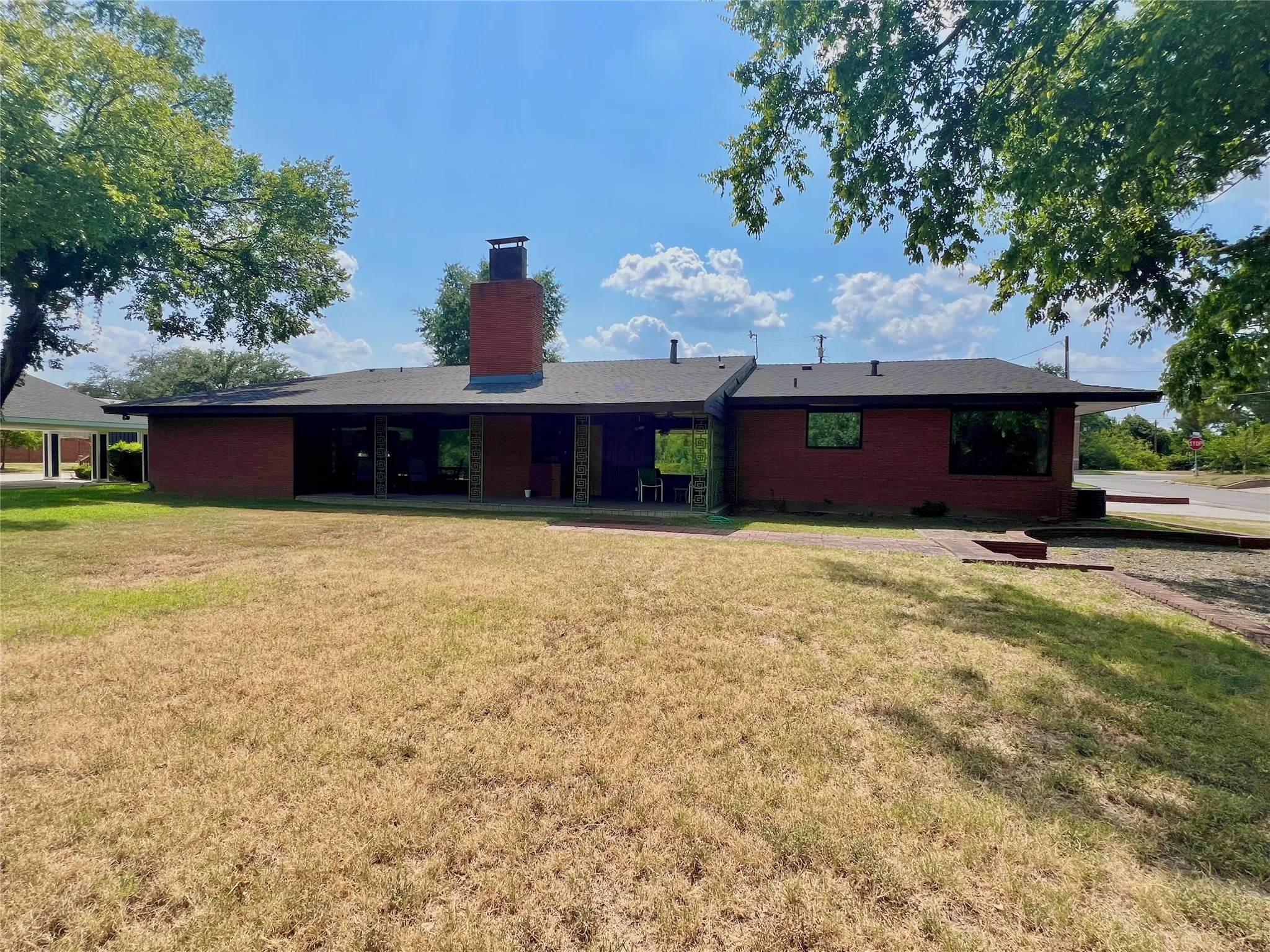 Office For Sale in Hopkins County , 614 Oak Avenue, Sulphur Springs, Texas 75482, 0, 0, Garage spaces, 0 Sqft, built in 1952, Price $850,000, mls#21353892, Real Estate Agent in Sulphur Springs, Homes For Sale in Hopkins county, Homes For Sale in Sulphur Springs, Realtor in Sulphur Springs Texas, Real Estate Brokerage Independent Realty Texas, Luminita Cordes Realtor
