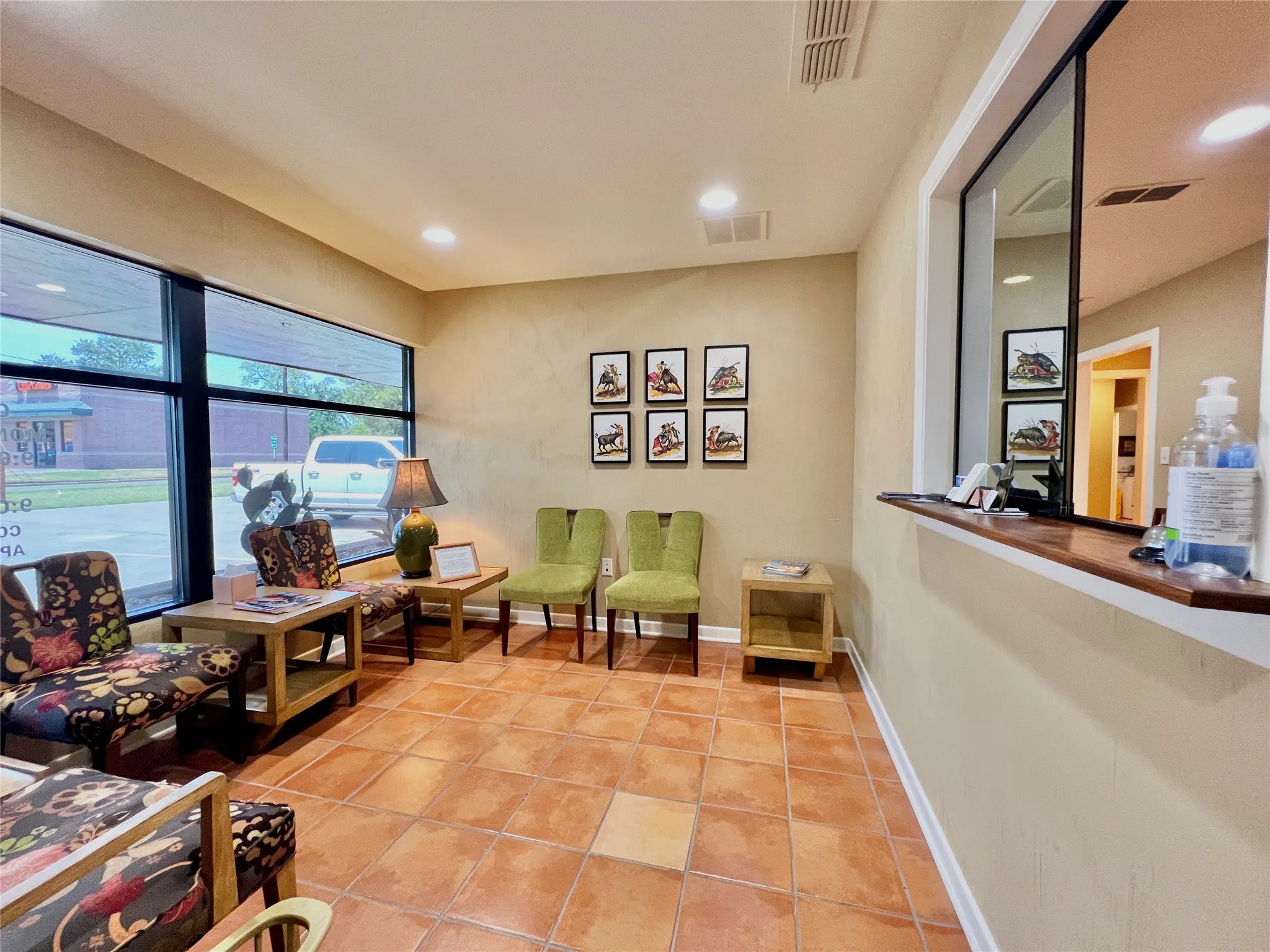 Office For Sale in Hopkins County , 614 Oak Avenue, Sulphur Springs, Texas 75482, 0, 0, Garage spaces, 0 Sqft, built in 1952, Price $850,000, mls#21353892, Real Estate Agent in Sulphur Springs, Homes For Sale in Hopkins county, Homes For Sale in Sulphur Springs, Realtor in Sulphur Springs Texas, Real Estate Brokerage Independent Realty Texas, Luminita Cordes Realtor
