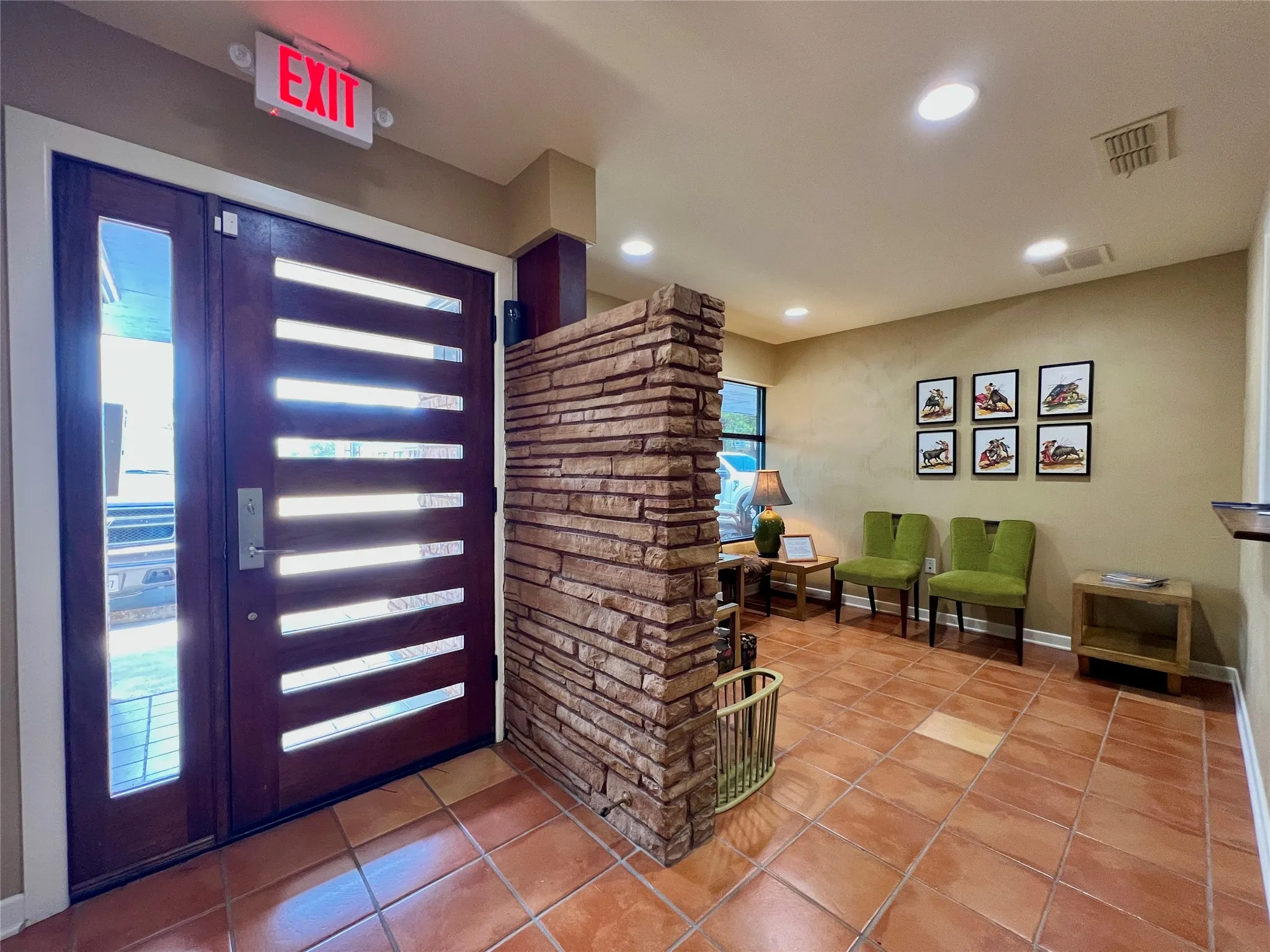 Office For Sale in Hopkins County , 614 Oak Avenue, Sulphur Springs, Texas 75482, 0, 0, Garage spaces, 0 Sqft, built in 1952, Price $850,000, mls#21353892, Real Estate Agent in Sulphur Springs, Homes For Sale in Hopkins county, Homes For Sale in Sulphur Springs, Realtor in Sulphur Springs Texas, Real Estate Brokerage Independent Realty Texas, Luminita Cordes Realtor