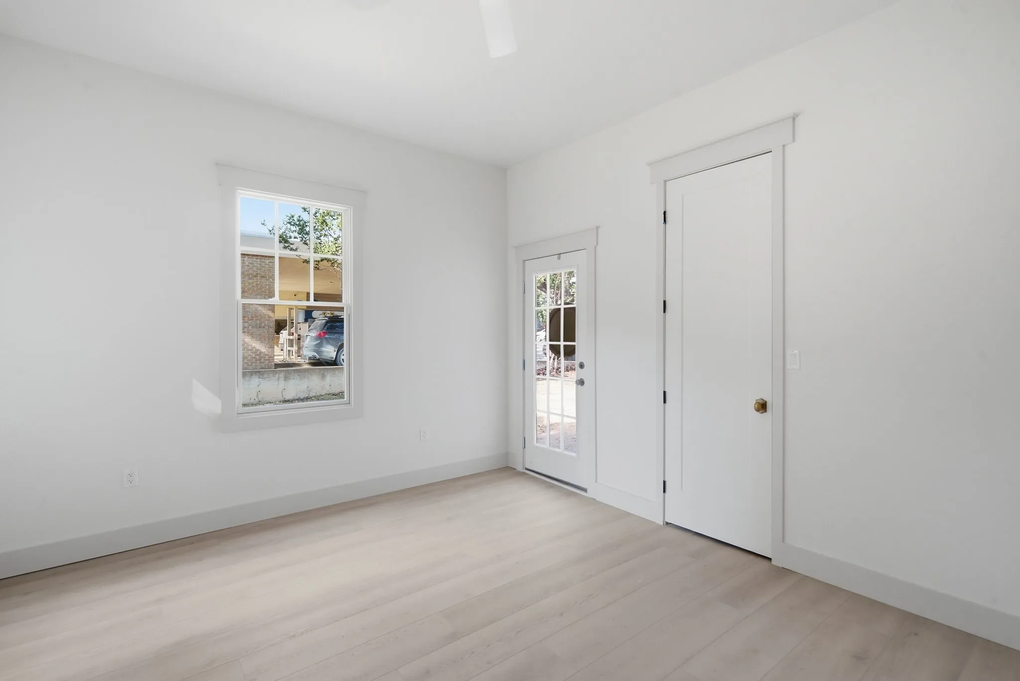 Single Family Residence For Sale in Comanche County , 225 S Texas Street, De Leon, Texas 76444, 3 Bedroom, 2 Bathroom, Garage spaces, 2,072 Sqft, built in 1945, mls#21353977, Real Estate Agent in De Leon, Homes For Sale in Comanche county, Homes For Sale in De Leon, Realtor in De Leon Texas, Real Estate Brokerage Independent Realty Texas, Luminita Cordes Realtor