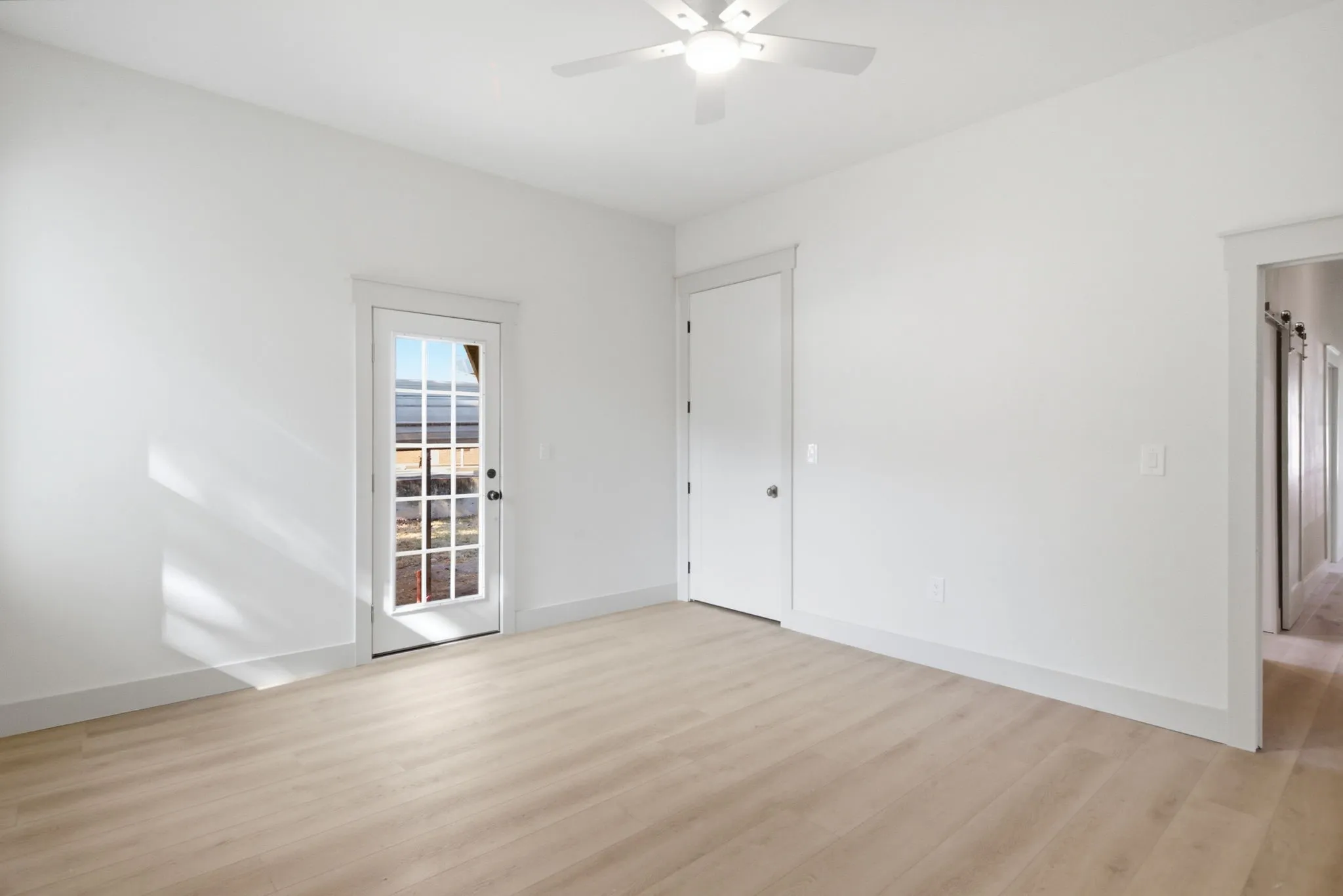 Single Family Residence For Sale in Comanche County , 225 S Texas Street, De Leon, Texas 76444, 3 Bedroom, 2 Bathroom, Garage spaces, 2,072 Sqft, built in 1945, mls#21353977, Real Estate Agent in De Leon, Homes For Sale in Comanche county, Homes For Sale in De Leon, Realtor in De Leon Texas, Real Estate Brokerage Independent Realty Texas, Luminita Cordes Realtor