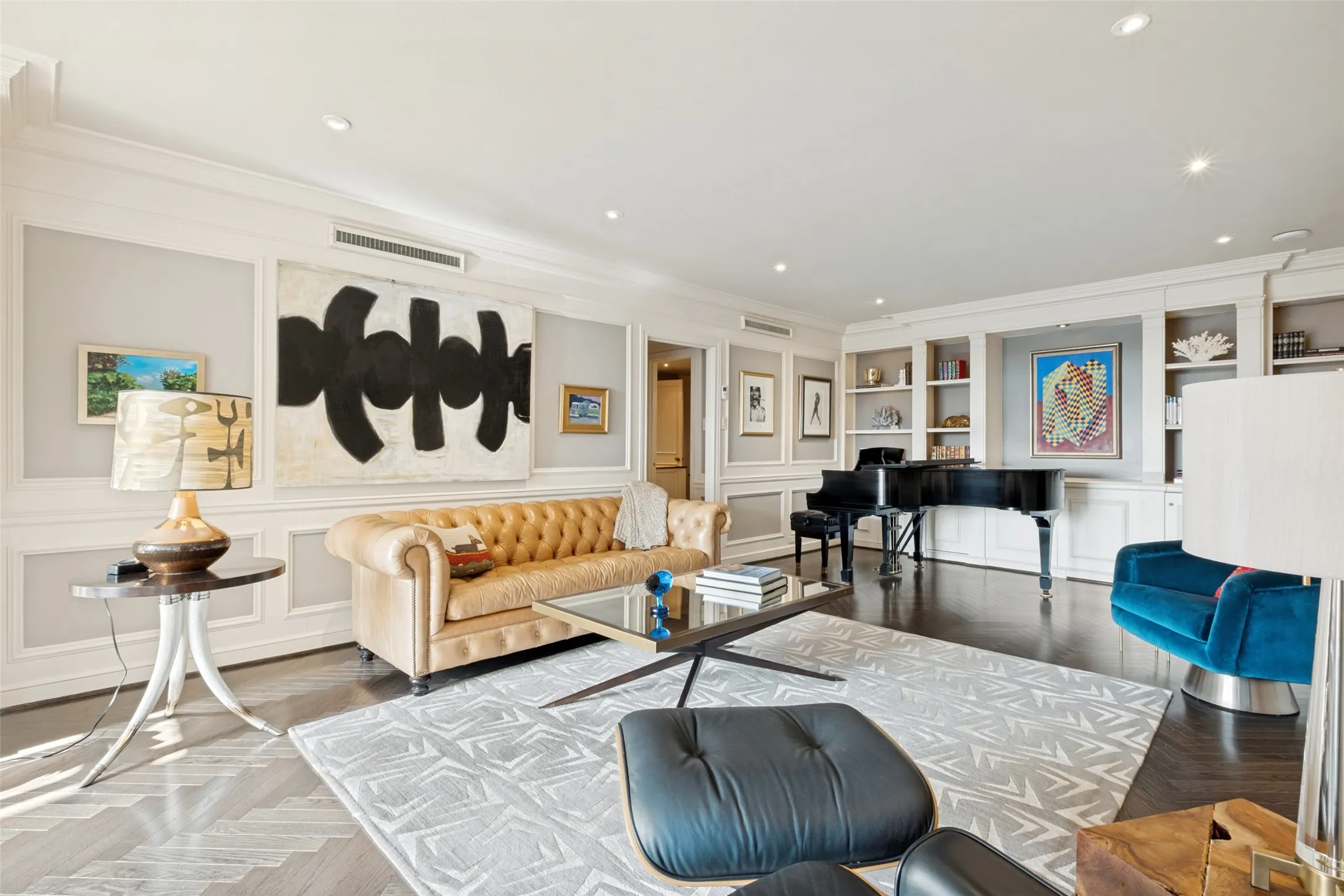 Condominium For Sale in Dallas County , 3525 Turtle Creek Boulevard 6C, Dallas, Texas 75219, 1 Bedroom, 1 Bathroom, 2 Garage spaces, 1,277 Sqft, built in 1957, mls#21352066, Real Estate Agent in Dallas, Homes For Sale in Dallas county, Homes For Sale in Dallas, Realtor in Dallas Texas, Real Estate Brokerage Independent Realty Texas, Luminita Cordes Realtor