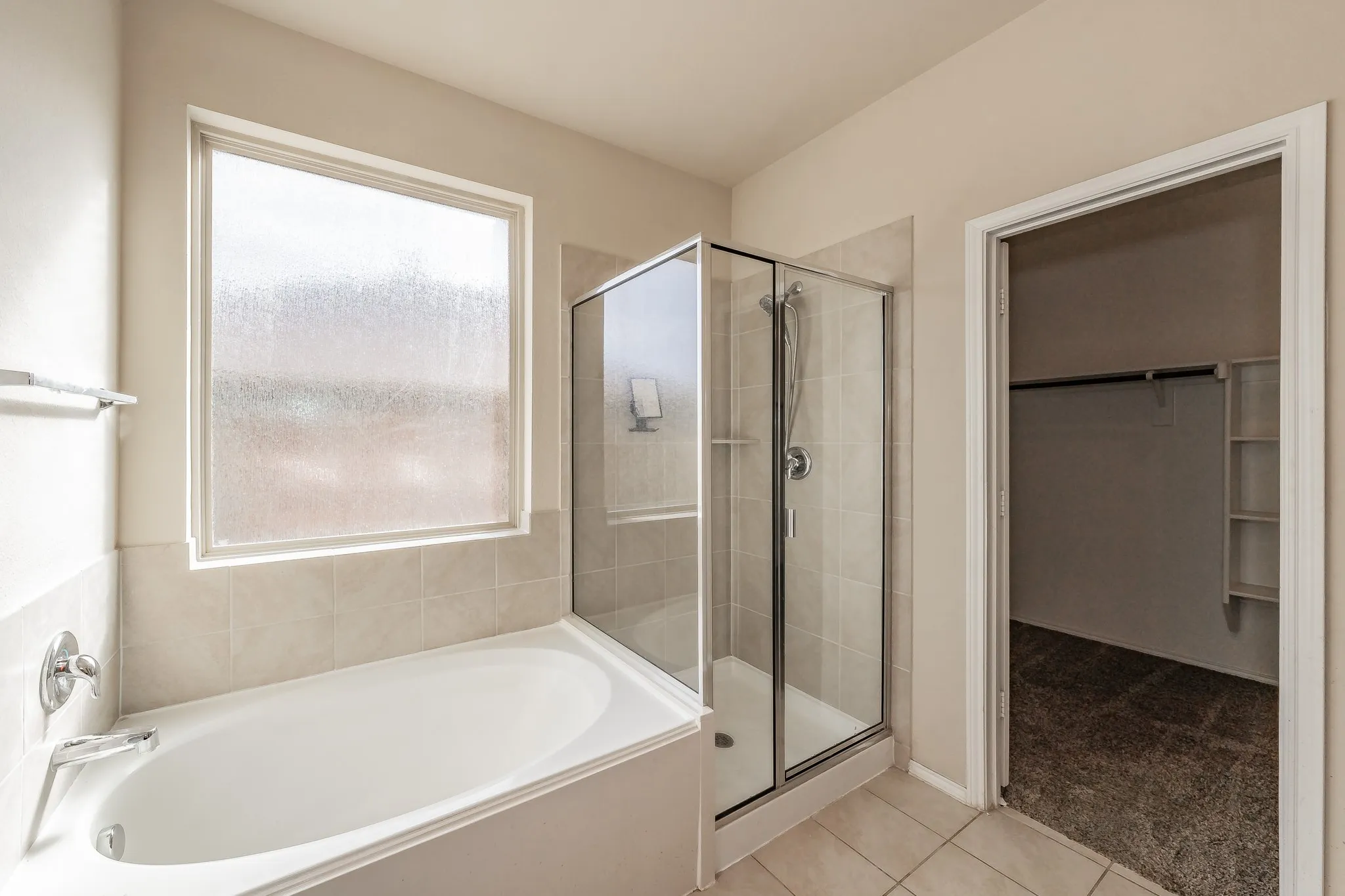 Single Family Residence For Sale in Denton County , 14620 Mainstay Way, Fort Worth, Texas 76052, 4 Bedroom, 4 Bathroom, 2 Garage spaces, 2,947 Sqft, built in 2016, mls#21353469, Real Estate Agent in Fort Worth, Homes For Sale in Denton county, Homes For Sale in Fort Worth, Realtor in Fort Worth Texas, Real Estate Brokerage Independent Realty Texas, Luminita Cordes Realtor