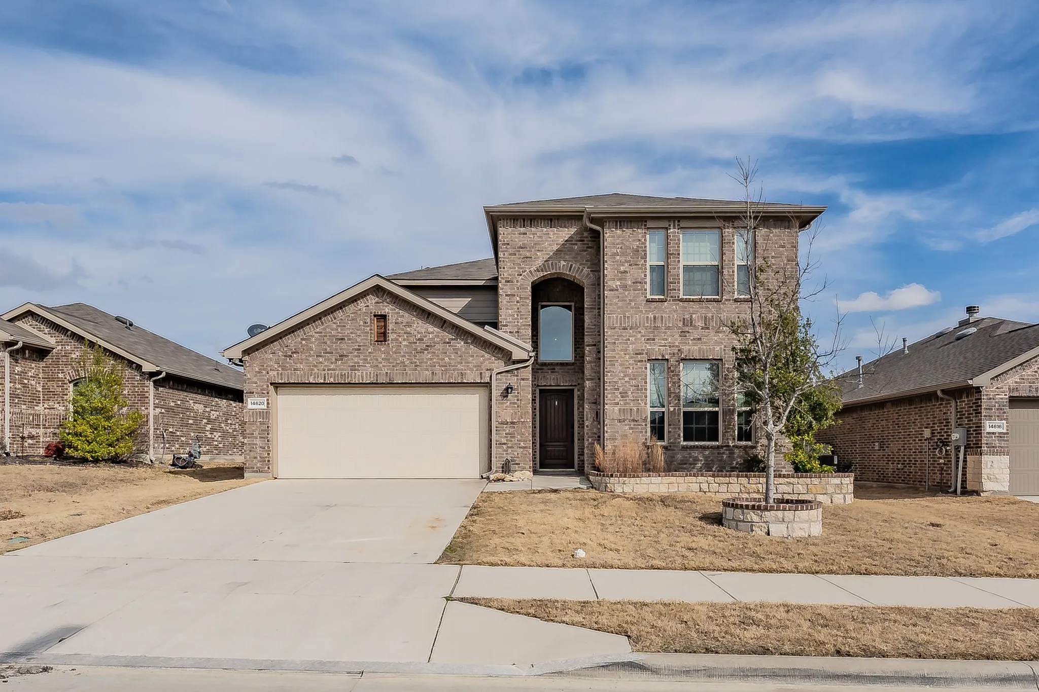 Single Family Residence For Sale in Denton County , 14620 Mainstay Way, Fort Worth, Texas 76052, 4 Bedroom, 4 Bathroom, 2 Garage spaces, 2,947 Sqft, built in 2016, mls#21353469, Real Estate Agent in Fort Worth, Homes For Sale in Denton county, Homes For Sale in Fort Worth, Realtor in Fort Worth Texas, Real Estate Brokerage Independent Realty Texas, Luminita Cordes Realtor