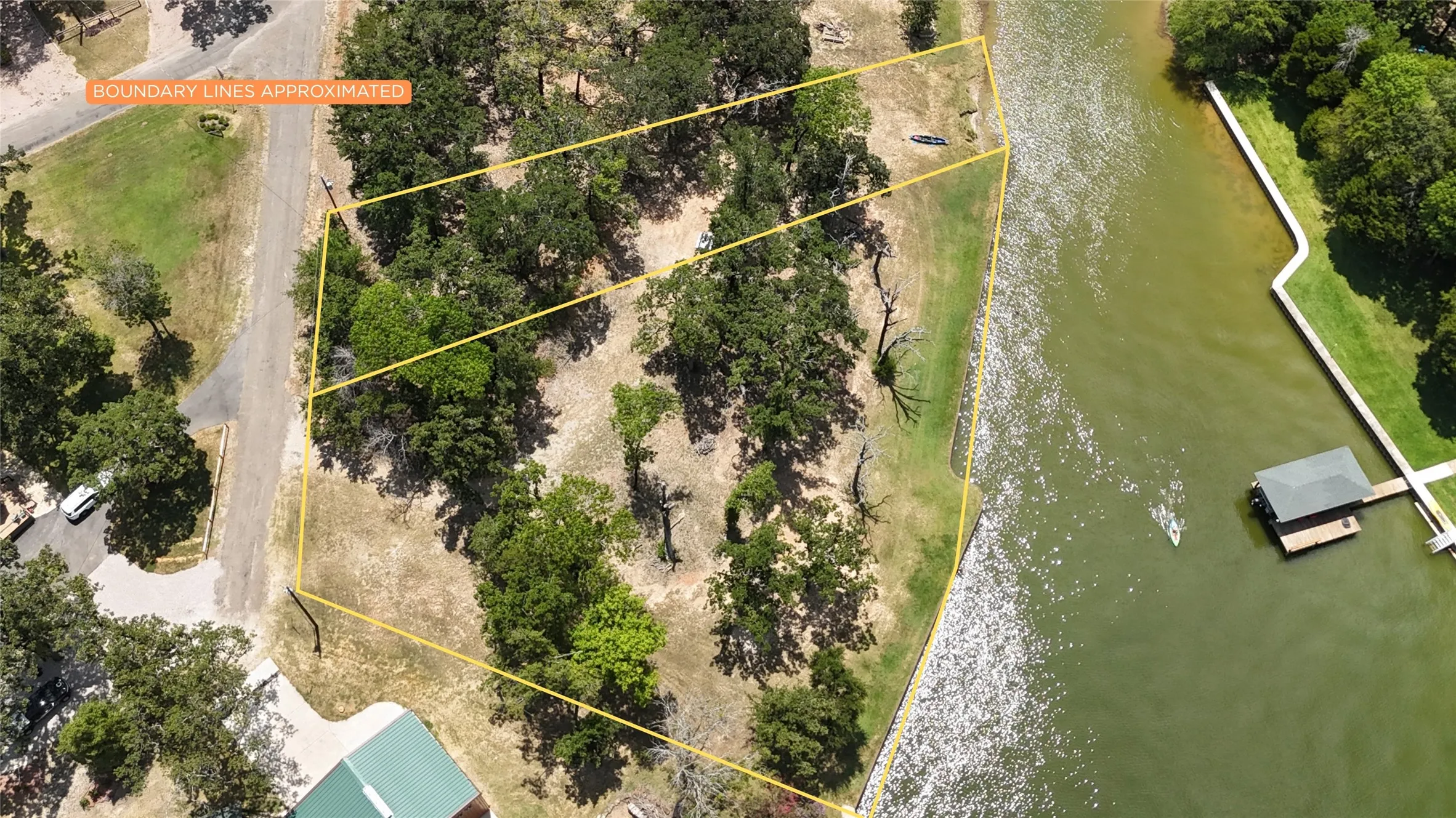 Property overview shows Lots 8 and 13, their wooded terrain and extensive waterfront along Cambridge Drive in Southside Shores.