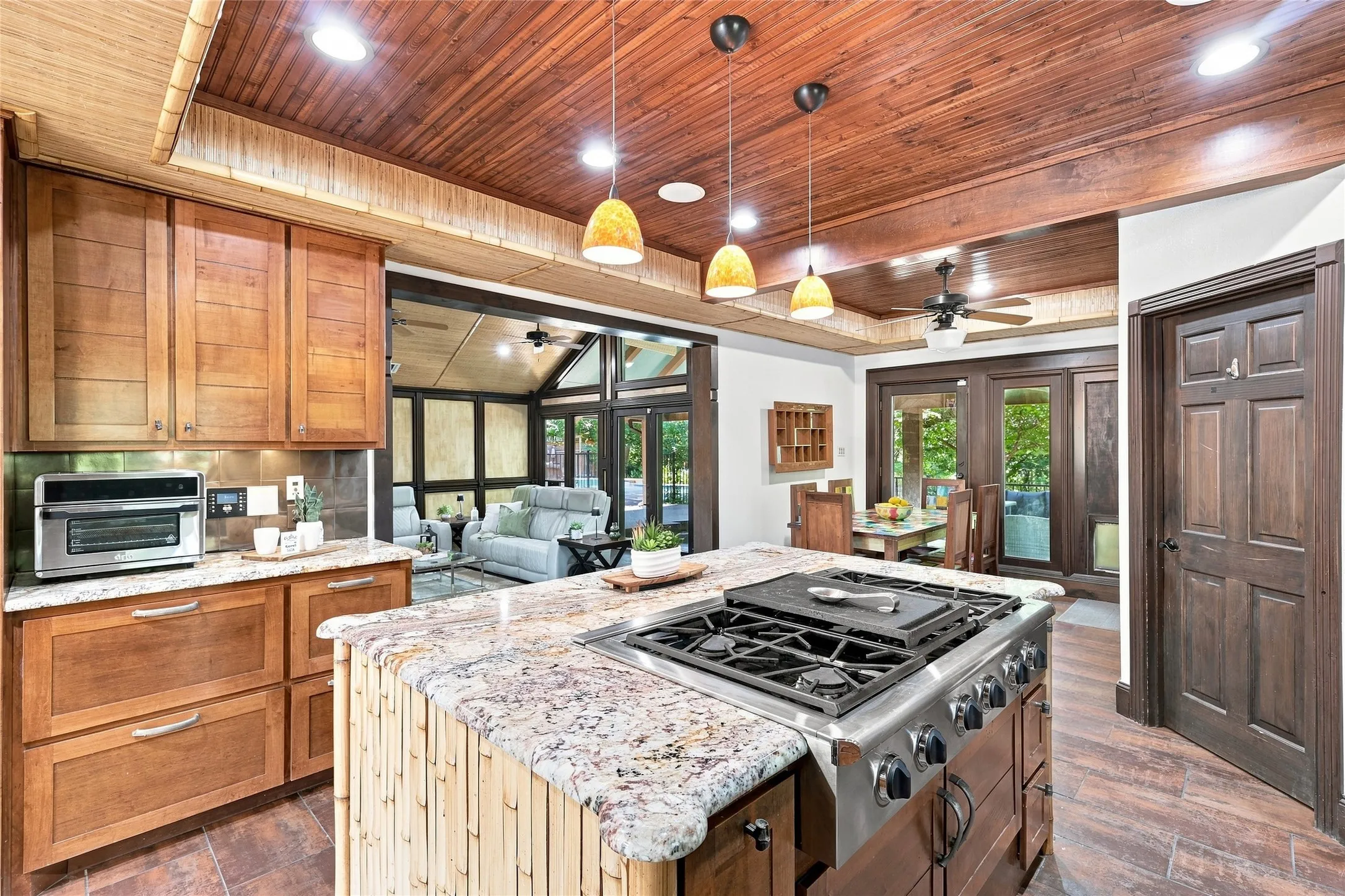 Single Family Residence For Sale in Tarrant County , 4300 Eaton Circle, Colleyville, Texas 76034, 4 Bedroom, 4 Bathroom, 2 Garage spaces, 3,821 Sqft, built in 1985, mls#21354140, Real Estate Agent in Colleyville, Homes For Sale in Tarrant county, Homes For Sale in Colleyville, Realtor in Colleyville Texas, Real Estate Brokerage Independent Realty Texas, Luminita Cordes Realtor