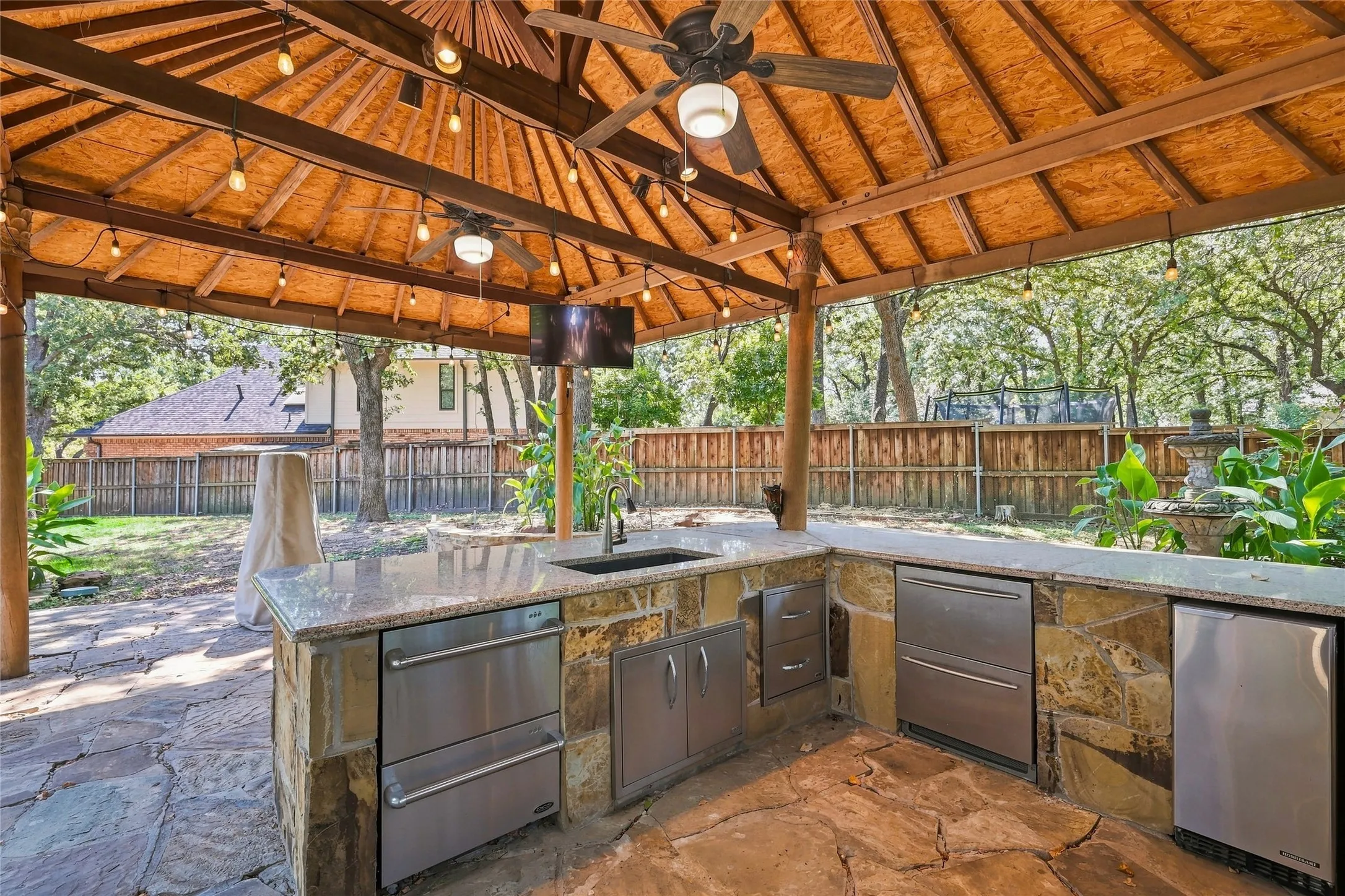 Single Family Residence For Sale in Tarrant County , 4300 Eaton Circle, Colleyville, Texas 76034, 4 Bedroom, 4 Bathroom, 2 Garage spaces, 3,821 Sqft, built in 1985, mls#21354140, Real Estate Agent in Colleyville, Homes For Sale in Tarrant county, Homes For Sale in Colleyville, Realtor in Colleyville Texas, Real Estate Brokerage Independent Realty Texas, Luminita Cordes Realtor