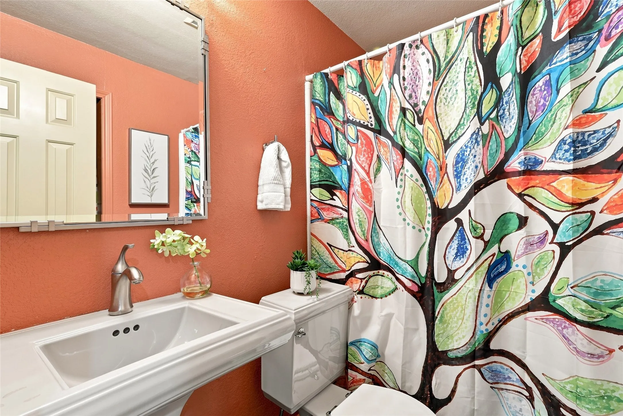 Single Family Residence For Sale in Tarrant County , 4300 Eaton Circle, Colleyville, Texas 76034, 4 Bedroom, 4 Bathroom, 2 Garage spaces, 3,821 Sqft, built in 1985, mls#21354140, Real Estate Agent in Colleyville, Homes For Sale in Tarrant county, Homes For Sale in Colleyville, Realtor in Colleyville Texas, Real Estate Brokerage Independent Realty Texas, Luminita Cordes Realtor