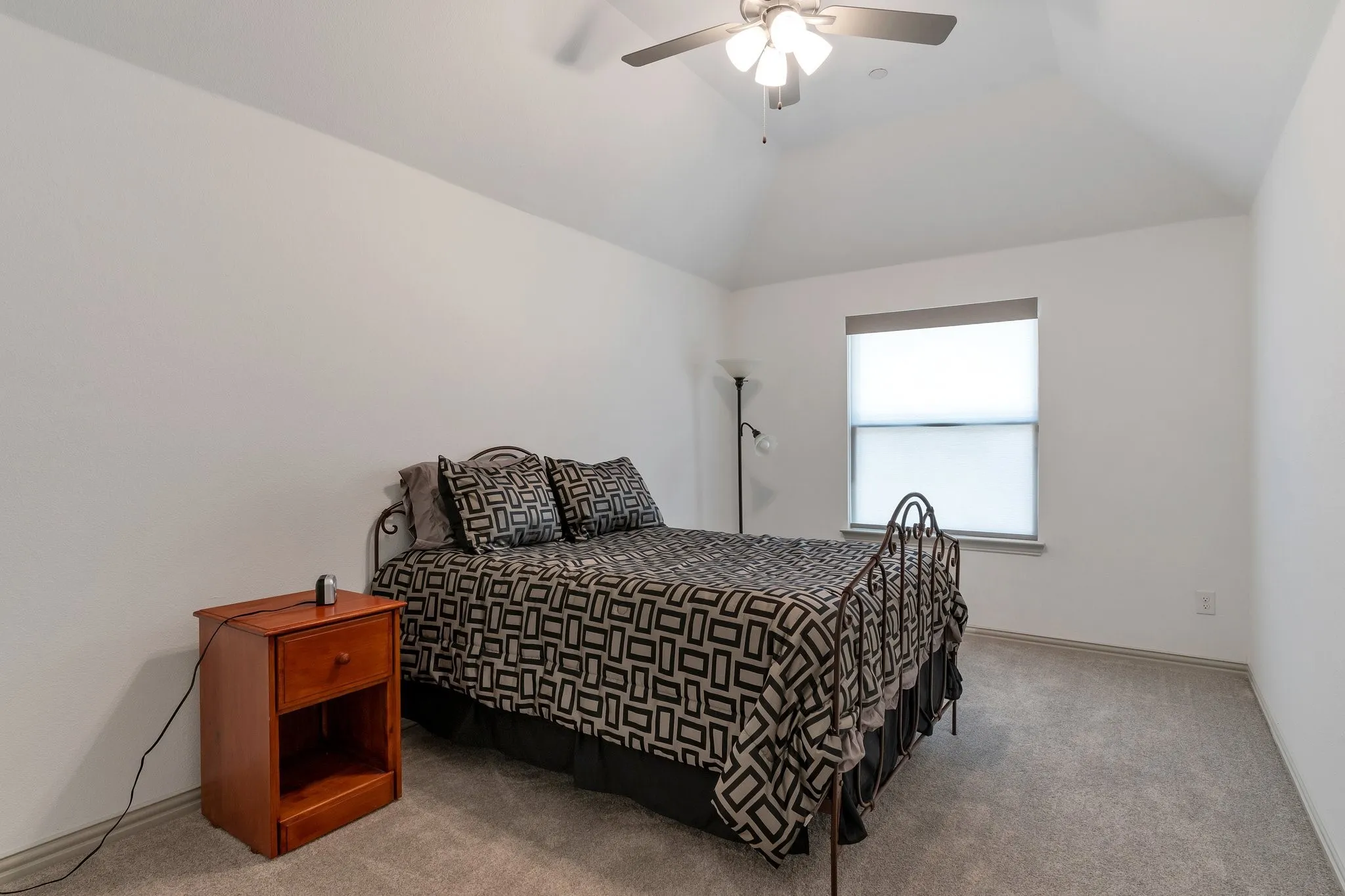 Townhouse For Rent in Dallas County , 1900 Melinda Lane, Farmers Branch, Texas 75234, 3 Bedroom, 3 Bathroom, 2 Garage spaces, 2,246 Sqft, built in 2022, mls#21354236, Real Estate Agent in Farmers Branch, Homes For Rent in Dallas county, Homes For Rent in Farmers Branch, Realtor in Farmers Branch Texas, Real Estate Brokerage Independent Realty Texas, Luminita Cordes Realtor