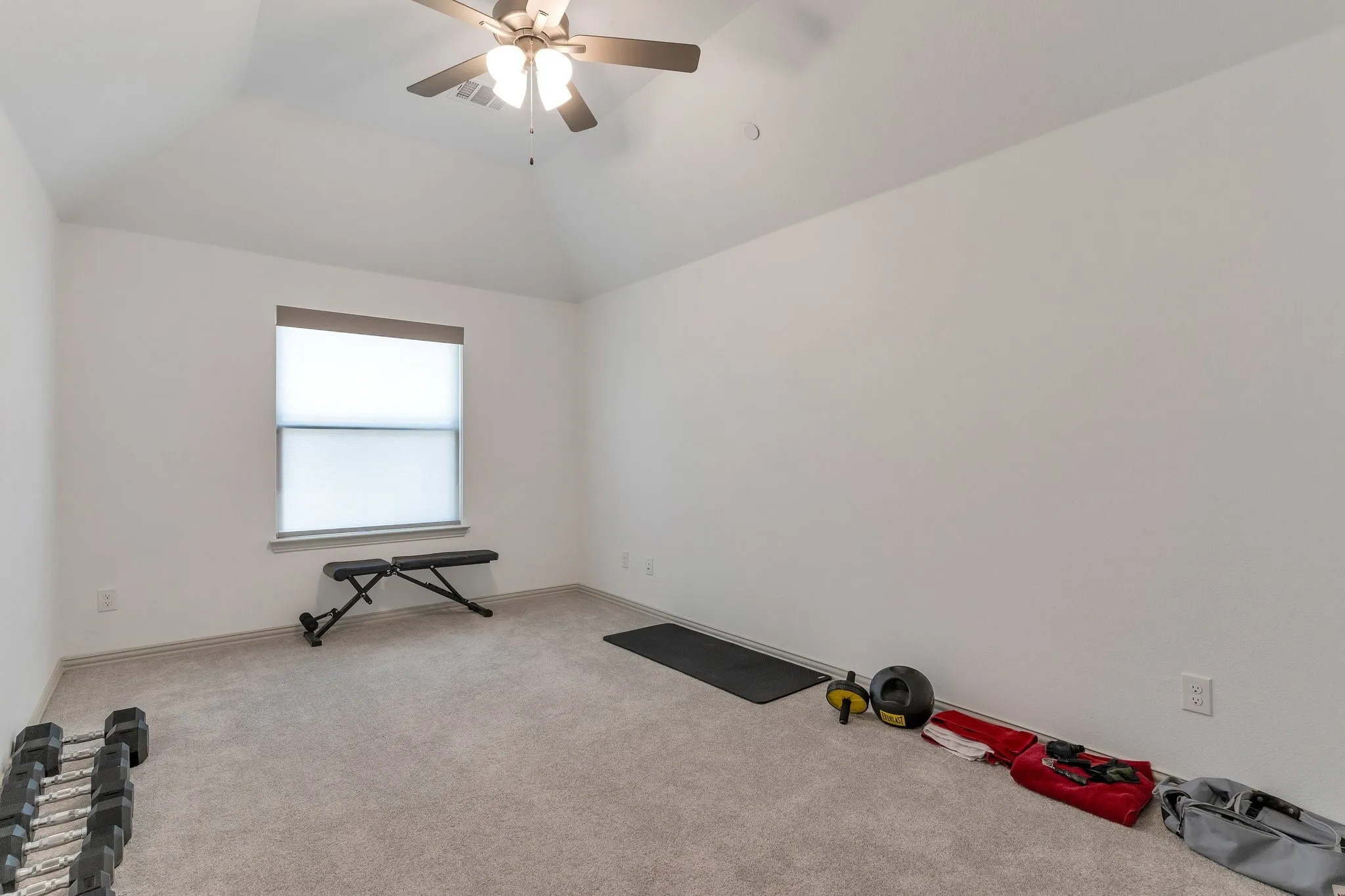 Townhouse For Rent in Dallas County , 1900 Melinda Lane, Farmers Branch, Texas 75234, 3 Bedroom, 3 Bathroom, 2 Garage spaces, 2,246 Sqft, built in 2022, mls#21354236, Real Estate Agent in Farmers Branch, Homes For Rent in Dallas county, Homes For Rent in Farmers Branch, Realtor in Farmers Branch Texas, Real Estate Brokerage Independent Realty Texas, Luminita Cordes Realtor