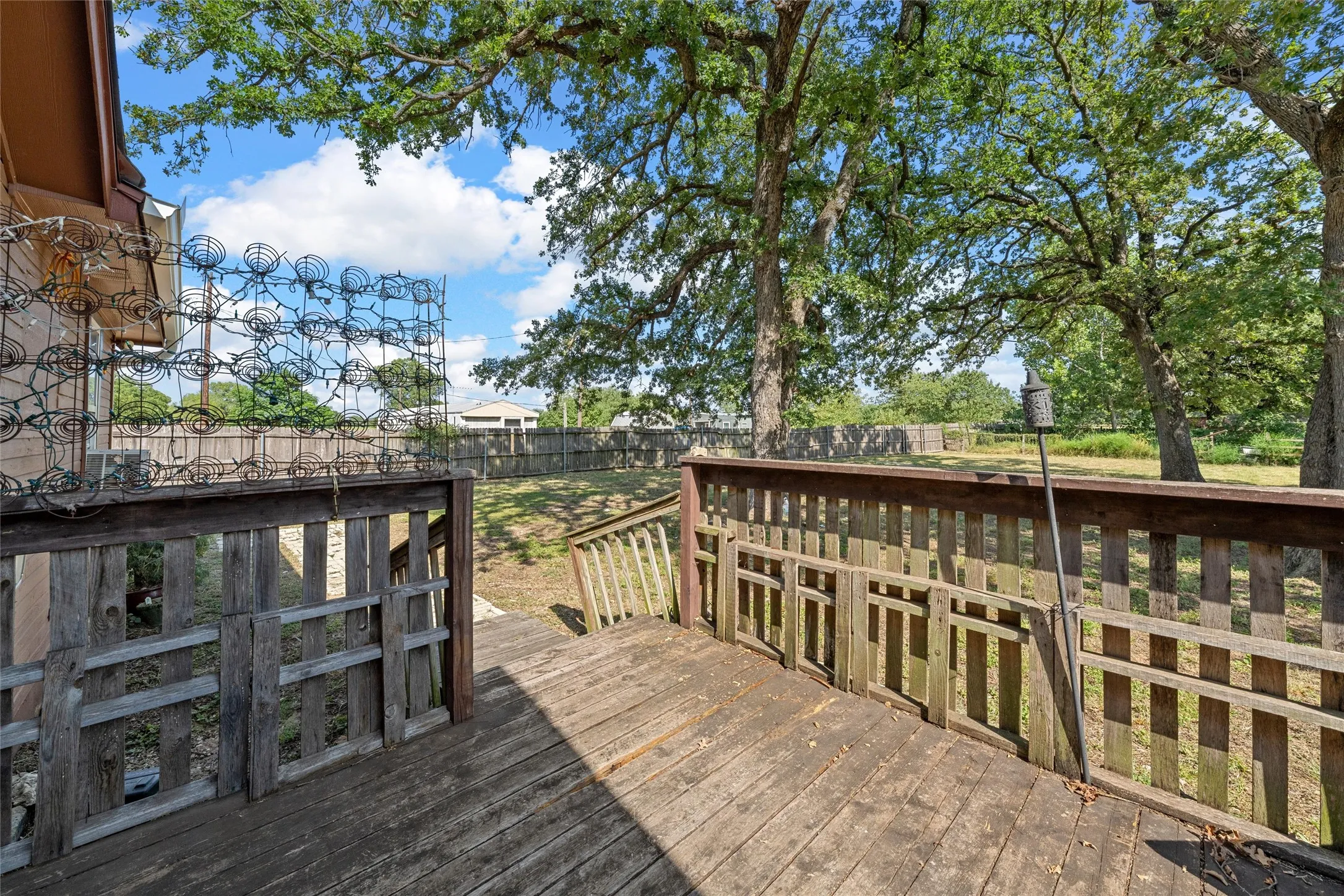 Single Family Residence For Sale in Mc Lennan County , 1001 Hamilton Drive, Gholson, Texas 76705, 2 Bedroom, 1 Bathroom, Garage spaces, 1,848 Sqft, built in 1960, Price $170,000, mls#21353508, Real Estate Agent in Gholson, Homes For Sale in Mc Lennan county, Homes For Sale in Gholson, Realtor in Gholson Texas, Real Estate Brokerage Independent Realty Texas, Luminita Cordes Realtor