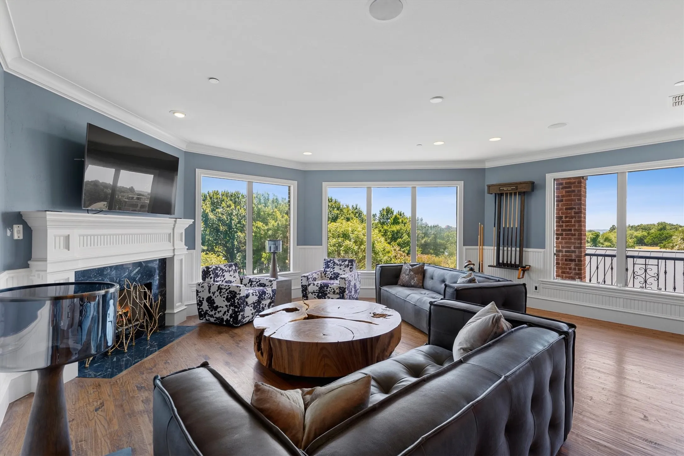 Single Family Residence For Sale in Rockwall County , 209 Crystal Court, Heath, Texas 75032, 10 Bedroom, 10 Bathroom, 4 Garage spaces, 10,098 Sqft, built in 2008, Price $5,500,000, mls#21349527, Real Estate Agent in Heath, Homes For Sale in Rockwall county, Homes For Sale in Heath, Realtor in Heath Texas, Real Estate Brokerage Independent Realty Texas, Luminita Cordes Realtor
