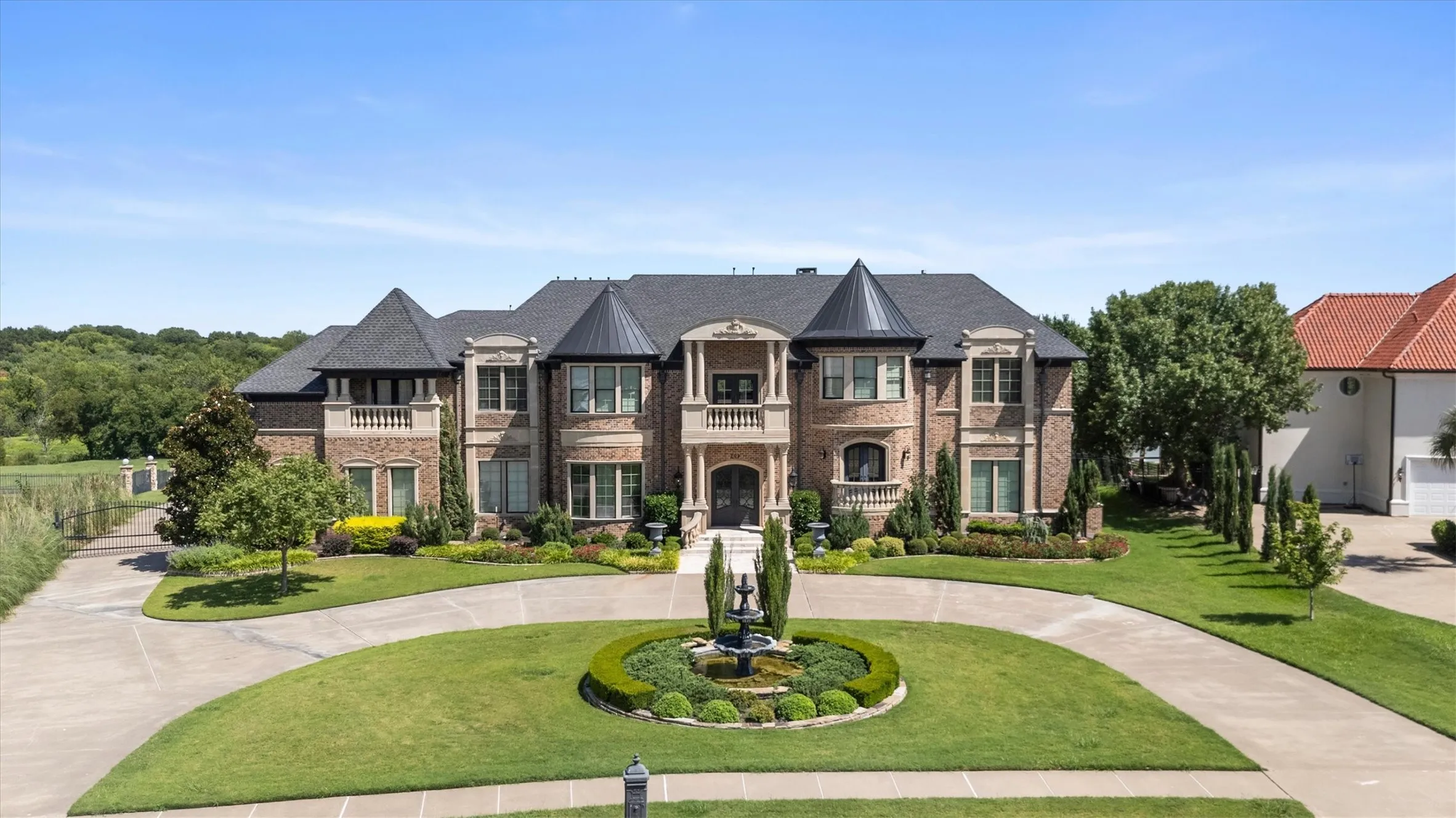 Single Family Residence For Sale in Rockwall County , 209 Crystal Court, Heath, Texas 75032, 10 Bedroom, 10 Bathroom, 4 Garage spaces, 10,098 Sqft, built in 2008, Price $5,500,000, mls#21349527, Real Estate Agent in Heath, Homes For Sale in Rockwall county, Homes For Sale in Heath, Realtor in Heath Texas, Real Estate Brokerage Independent Realty Texas, Luminita Cordes Realtor
