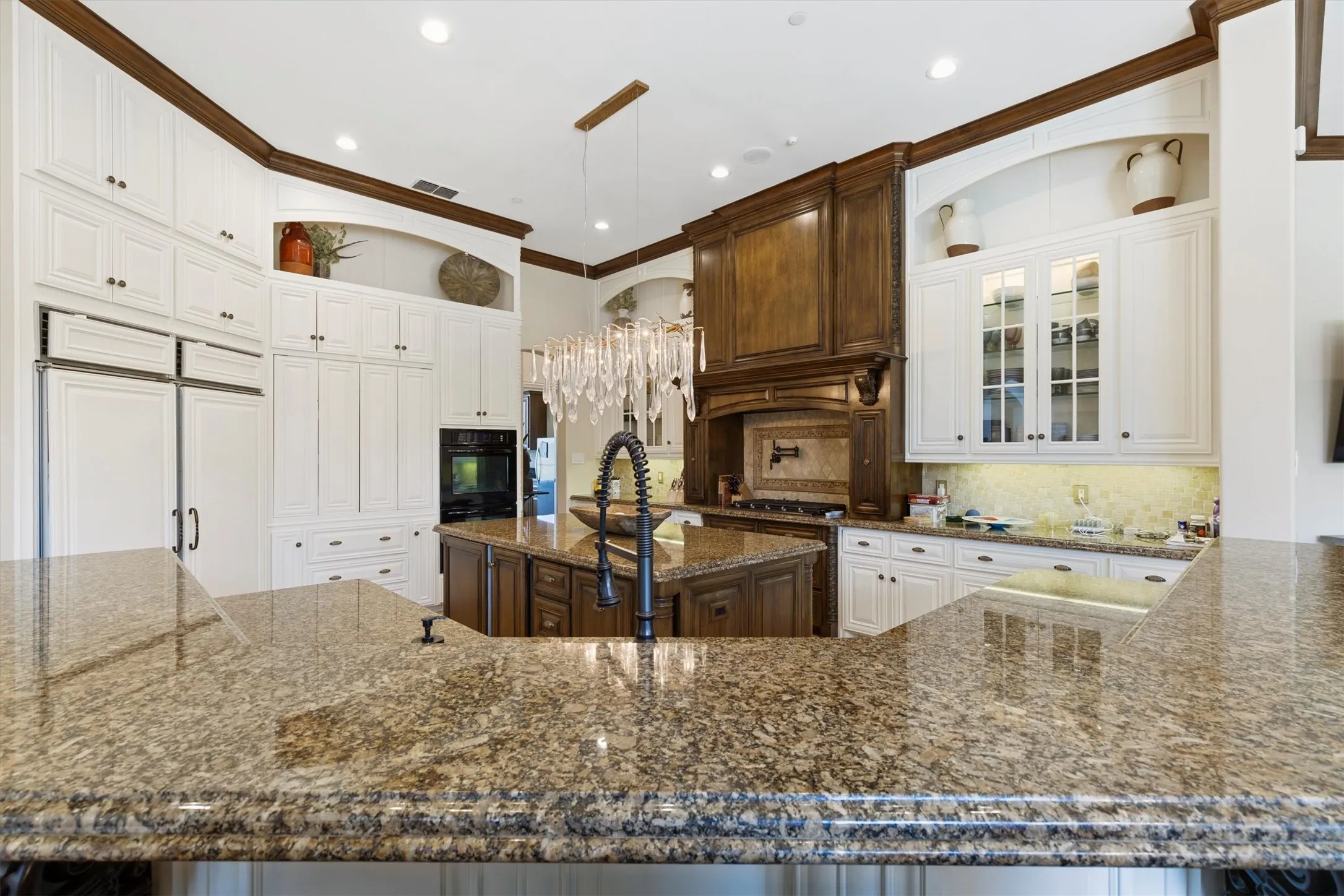 Single Family Residence For Sale in Rockwall County , 209 Crystal Court, Heath, Texas 75032, 10 Bedroom, 10 Bathroom, 4 Garage spaces, 10,098 Sqft, built in 2008, Price $5,500,000, mls#21349527, Real Estate Agent in Heath, Homes For Sale in Rockwall county, Homes For Sale in Heath, Realtor in Heath Texas, Real Estate Brokerage Independent Realty Texas, Luminita Cordes Realtor