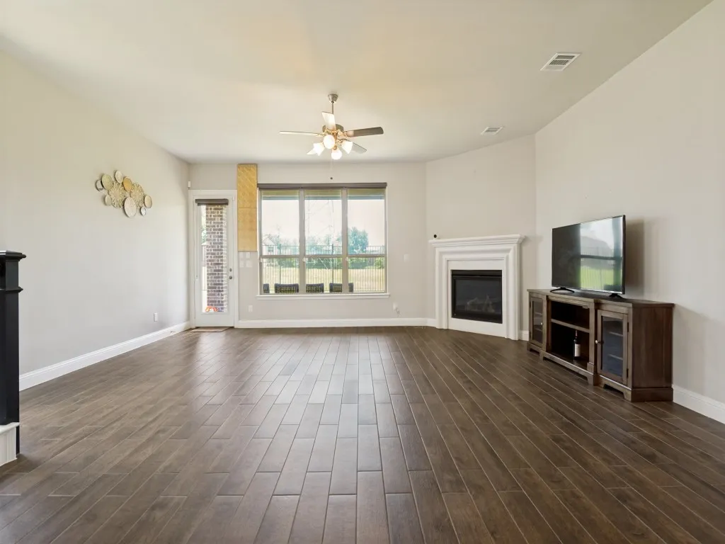 Single Family Residence For Sale in Collin County , 15946 Talamore Lane, Frisco, Texas 75035, 4 Bedroom, 3 Bathroom, 3 Garage spaces, 3,450 Sqft, built in 2022, mls#21342081, Real Estate Agent in Frisco, Homes For Sale in Collin county, Homes For Sale in Frisco, Realtor in Frisco Texas, Real Estate Brokerage Independent Realty Texas, Luminita Cordes Realtor