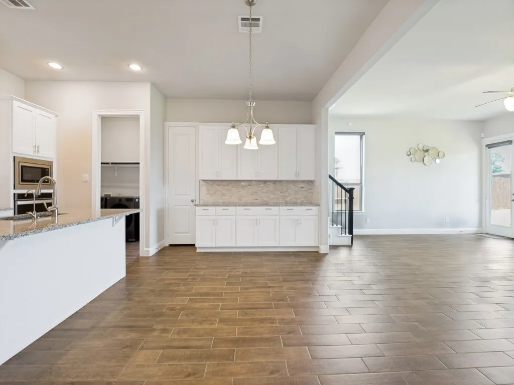 Single Family Residence For Sale in Collin County , 15946 Talamore Lane, Frisco, Texas 75035, 4 Bedroom, 3 Bathroom, 3 Garage spaces, 3,450 Sqft, built in 2022, mls#21342081, Real Estate Agent in Frisco, Homes For Sale in Collin county, Homes For Sale in Frisco, Realtor in Frisco Texas, Real Estate Brokerage Independent Realty Texas, Luminita Cordes Realtor