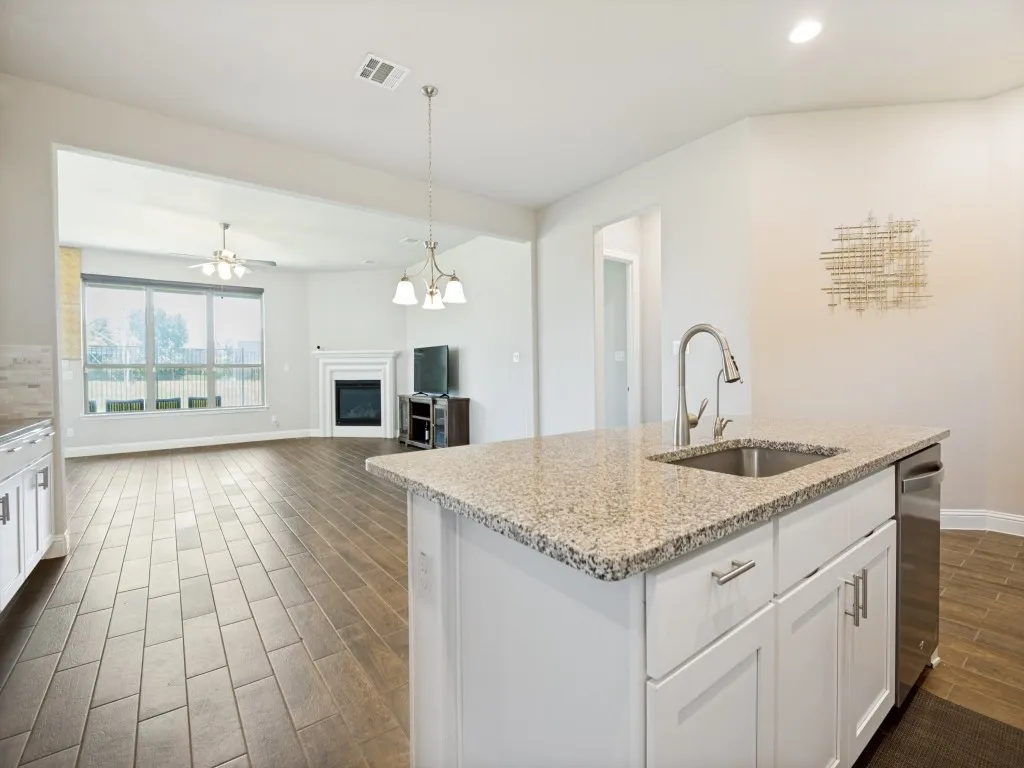 Single Family Residence For Sale in Collin County , 15946 Talamore Lane, Frisco, Texas 75035, 4 Bedroom, 3 Bathroom, 3 Garage spaces, 3,450 Sqft, built in 2022, mls#21342081, Real Estate Agent in Frisco, Homes For Sale in Collin county, Homes For Sale in Frisco, Realtor in Frisco Texas, Real Estate Brokerage Independent Realty Texas, Luminita Cordes Realtor
