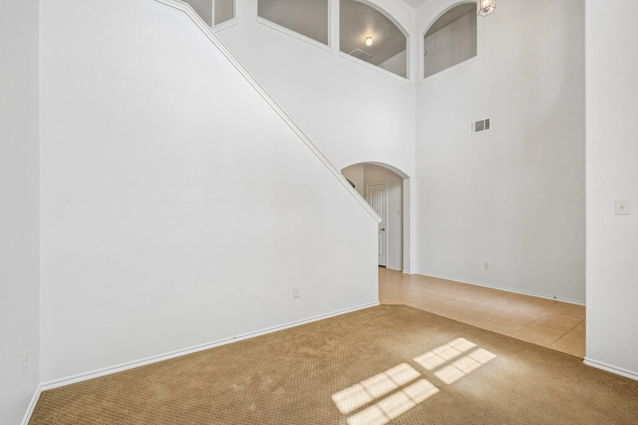 Single Family Residence For Sale in Kaufman County , 2017 River, Heartland, Texas 75126, 5 Bedroom, 3 Bathroom, 2 Garage spaces, 2,980 Sqft, built in 2013, mls#21353155, Real Estate Agent in Heartland, Homes For Sale in Kaufman county, Homes For Sale in Heartland, Realtor in Heartland Texas, Real Estate Brokerage Independent Realty Texas, Luminita Cordes Realtor
