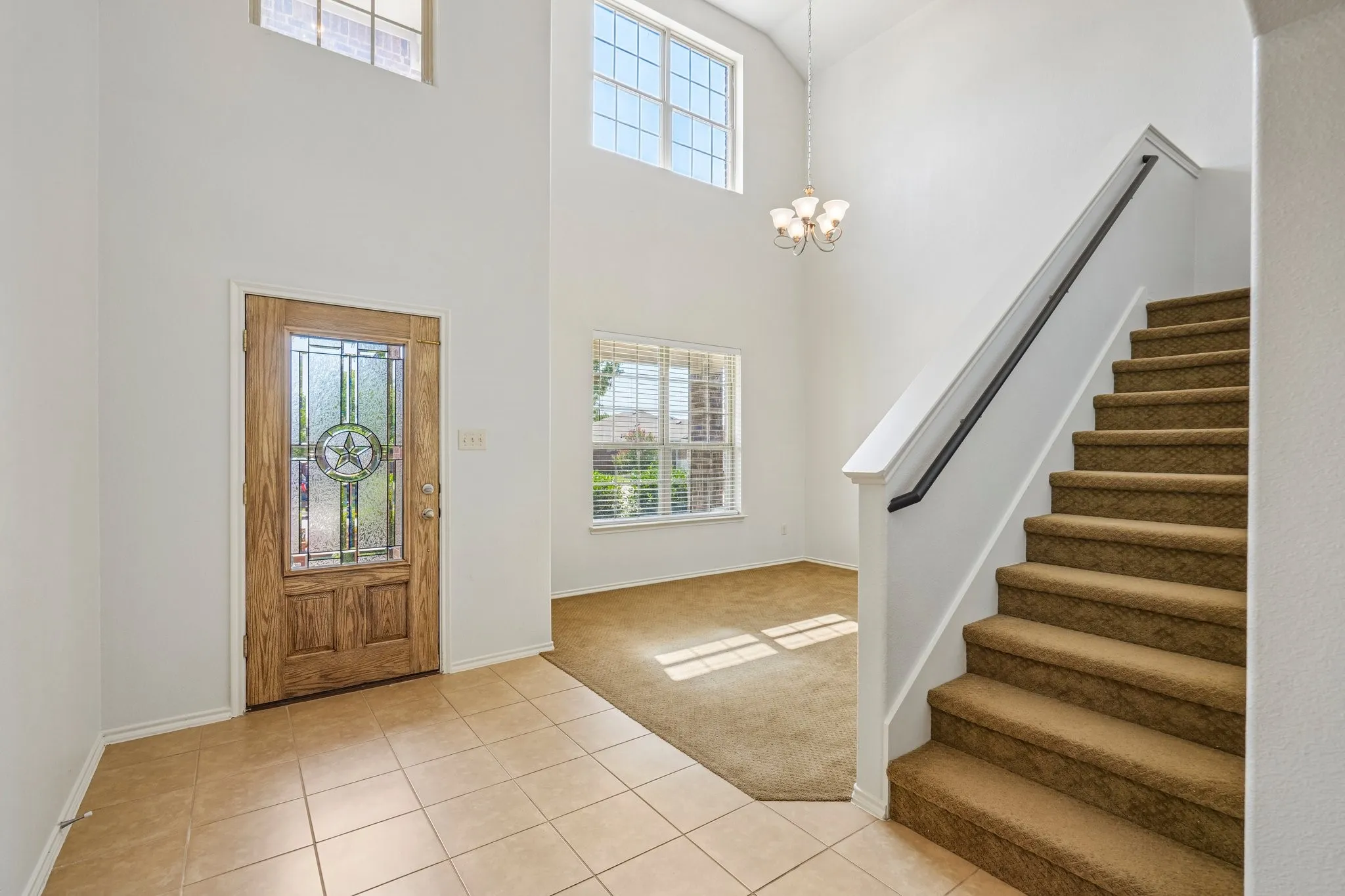 Single Family Residence For Sale in Kaufman County , 2017 River, Heartland, Texas 75126, 5 Bedroom, 3 Bathroom, 2 Garage spaces, 2,980 Sqft, built in 2013, mls#21353155, Real Estate Agent in Heartland, Homes For Sale in Kaufman county, Homes For Sale in Heartland, Realtor in Heartland Texas, Real Estate Brokerage Independent Realty Texas, Luminita Cordes Realtor