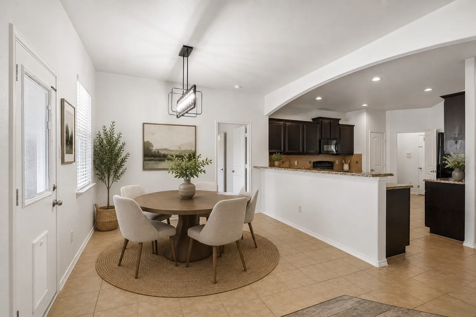 Single Family Residence For Sale in Kaufman County , 2017 River, Heartland, Texas 75126, 5 Bedroom, 3 Bathroom, 2 Garage spaces, 2,980 Sqft, built in 2013, mls#21353155, Real Estate Agent in Heartland, Homes For Sale in Kaufman county, Homes For Sale in Heartland, Realtor in Heartland Texas, Real Estate Brokerage Independent Realty Texas, Luminita Cordes Realtor