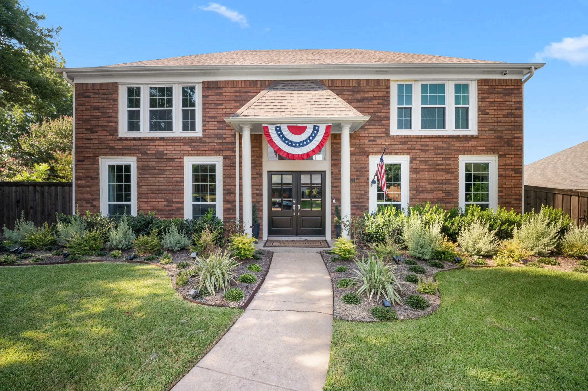 Single Family Residence For Sale in Tarrant County , 7905 Morning Lane, Fort Worth, Texas 76123, 4 Bedroom, 3 Bathroom, 2 Garage spaces, 3,209 Sqft, built in 1988, mls#21354244, Real Estate Agent in Fort Worth, Homes For Sale in Tarrant county, Homes For Sale in Fort Worth, Realtor in Fort Worth Texas, Real Estate Brokerage Independent Realty Texas, Luminita Cordes Realtor