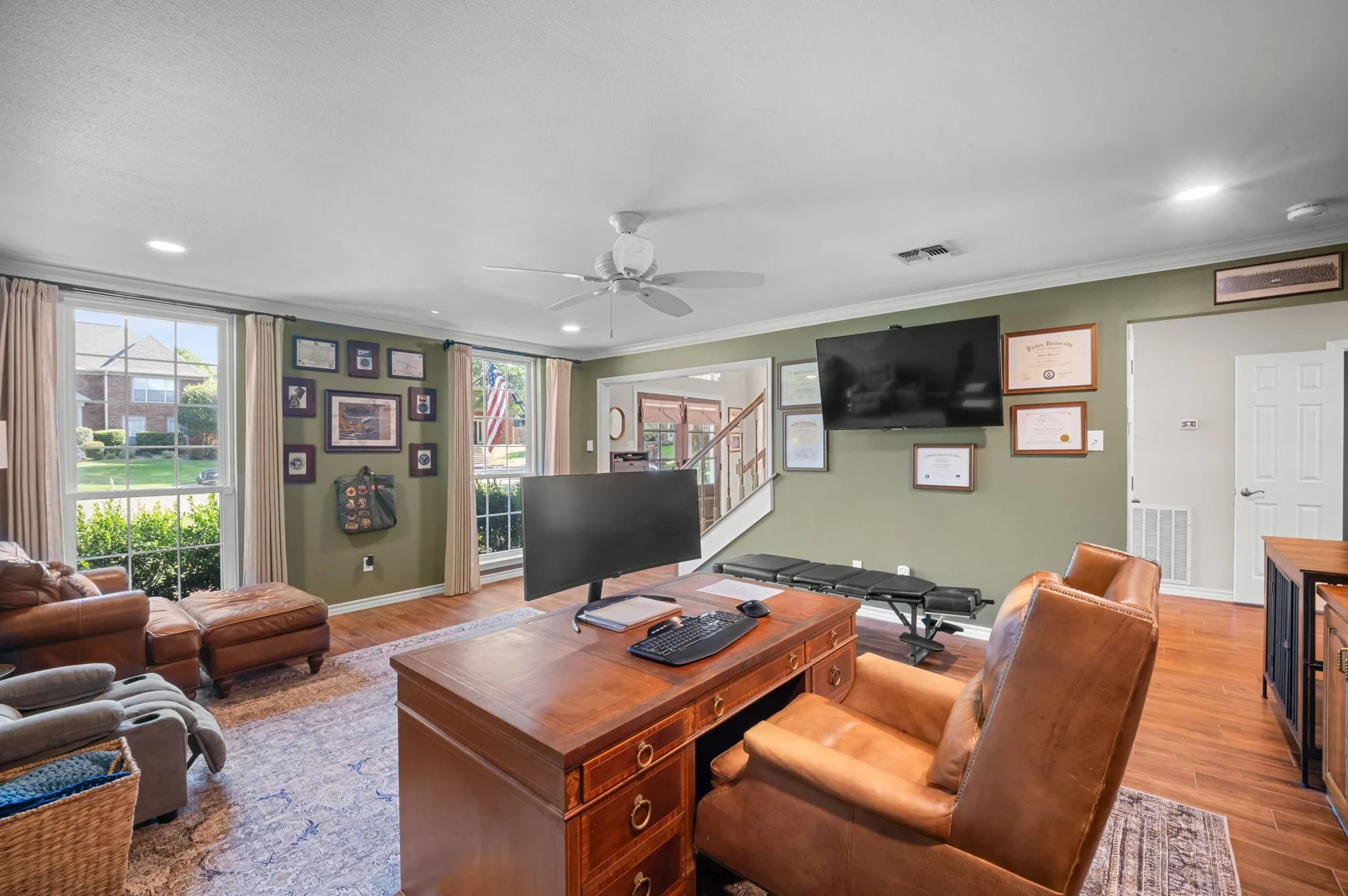 Single Family Residence For Sale in Tarrant County , 7905 Morning Lane, Fort Worth, Texas 76123, 4 Bedroom, 3 Bathroom, 2 Garage spaces, 3,209 Sqft, built in 1988, mls#21354244, Real Estate Agent in Fort Worth, Homes For Sale in Tarrant county, Homes For Sale in Fort Worth, Realtor in Fort Worth Texas, Real Estate Brokerage Independent Realty Texas, Luminita Cordes Realtor