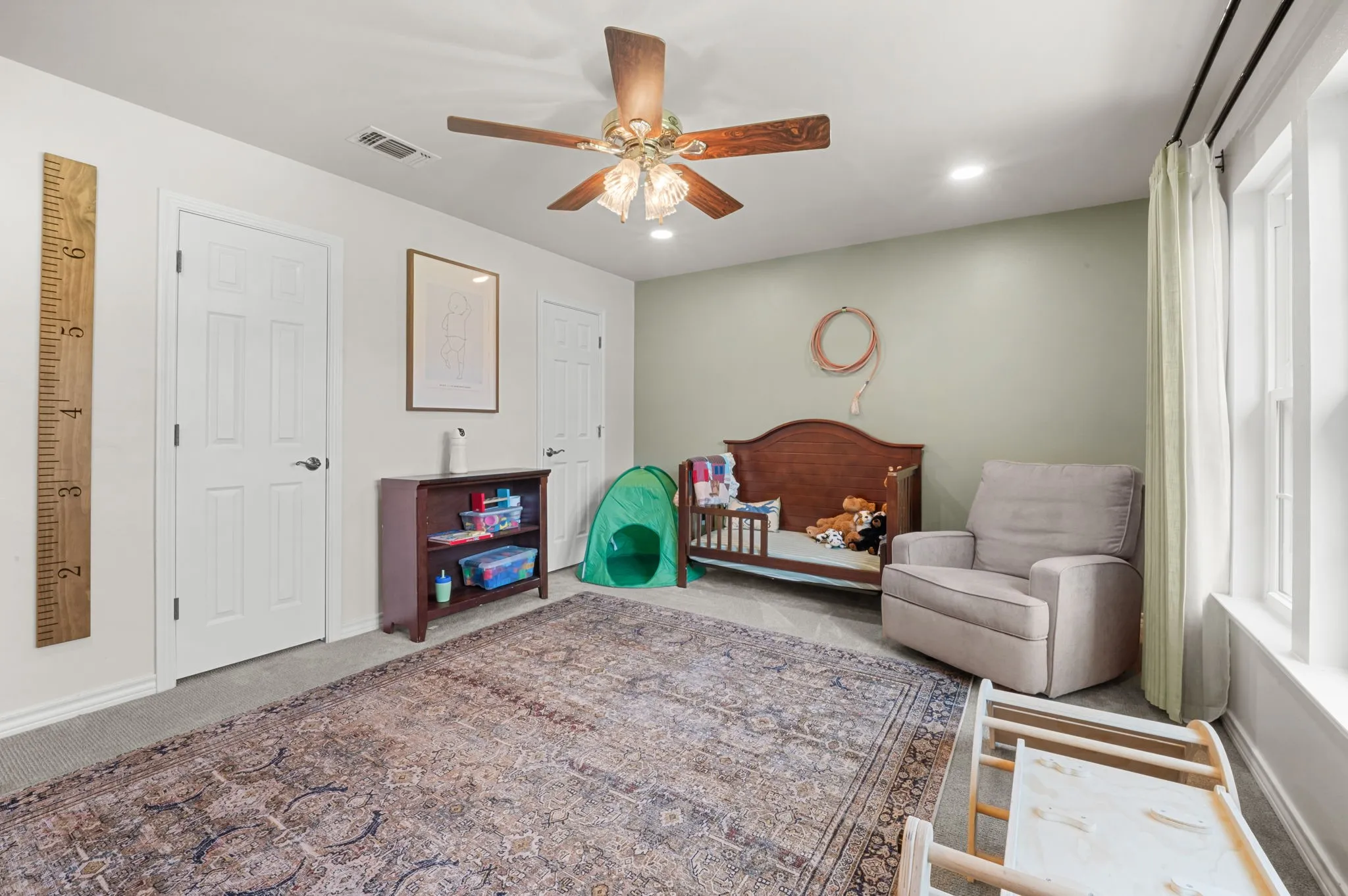Single Family Residence For Sale in Tarrant County , 7905 Morning Lane, Fort Worth, Texas 76123, 4 Bedroom, 3 Bathroom, 2 Garage spaces, 3,209 Sqft, built in 1988, mls#21354244, Real Estate Agent in Fort Worth, Homes For Sale in Tarrant county, Homes For Sale in Fort Worth, Realtor in Fort Worth Texas, Real Estate Brokerage Independent Realty Texas, Luminita Cordes Realtor
