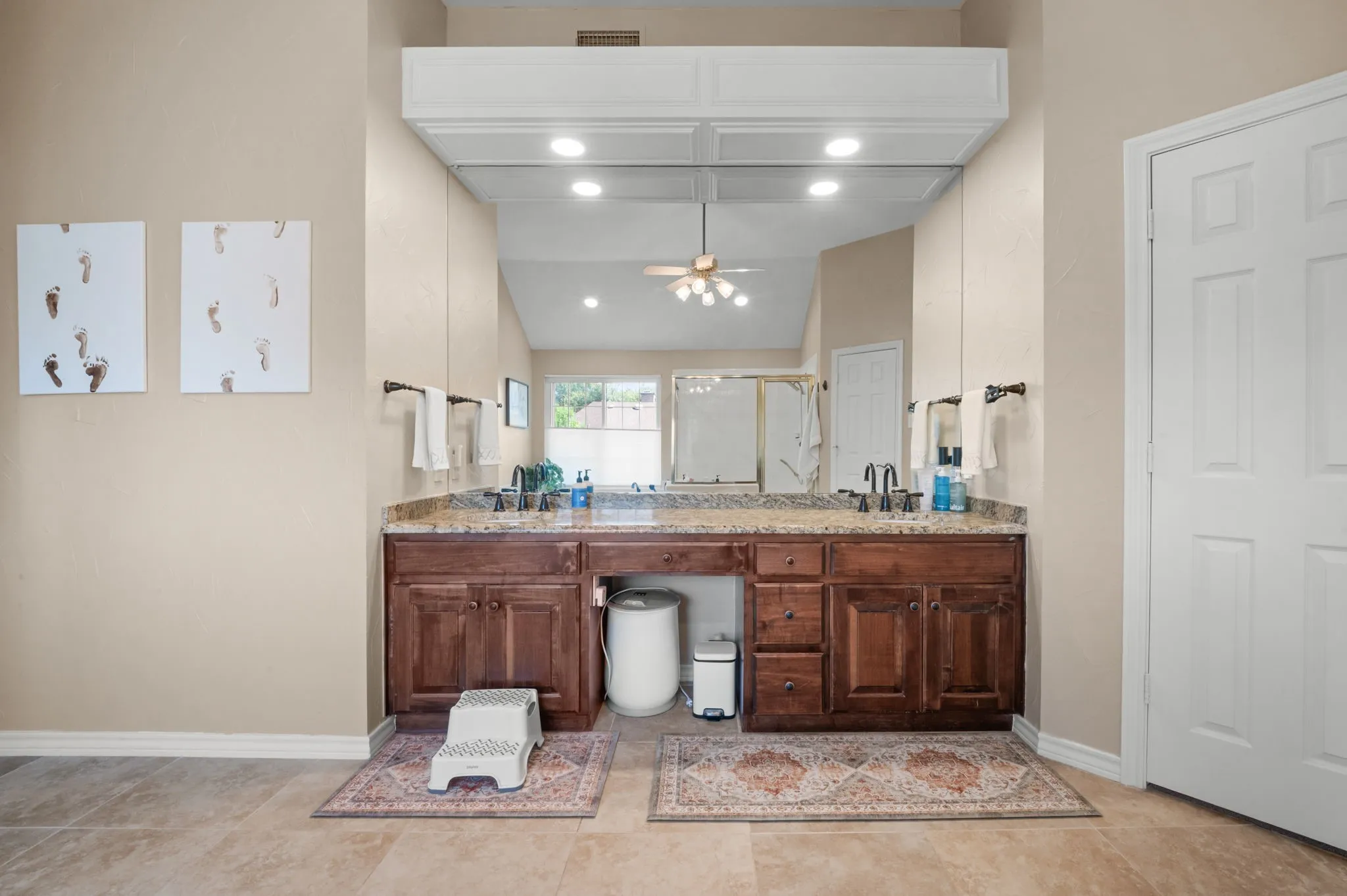 Single Family Residence For Sale in Tarrant County , 7905 Morning Lane, Fort Worth, Texas 76123, 4 Bedroom, 3 Bathroom, 2 Garage spaces, 3,209 Sqft, built in 1988, mls#21354244, Real Estate Agent in Fort Worth, Homes For Sale in Tarrant county, Homes For Sale in Fort Worth, Realtor in Fort Worth Texas, Real Estate Brokerage Independent Realty Texas, Luminita Cordes Realtor