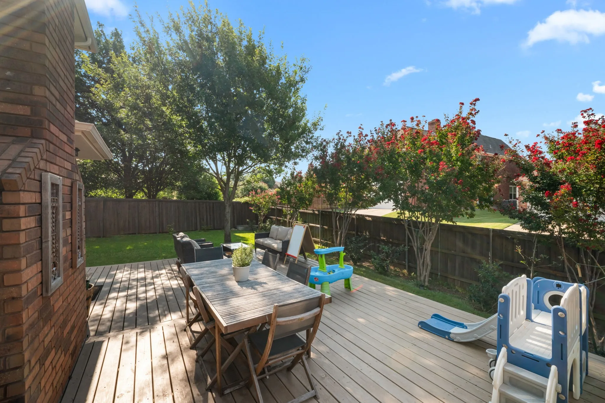 Single Family Residence For Sale in Tarrant County , 7905 Morning Lane, Fort Worth, Texas 76123, 4 Bedroom, 3 Bathroom, 2 Garage spaces, 3,209 Sqft, built in 1988, mls#21354244, Real Estate Agent in Fort Worth, Homes For Sale in Tarrant county, Homes For Sale in Fort Worth, Realtor in Fort Worth Texas, Real Estate Brokerage Independent Realty Texas, Luminita Cordes Realtor