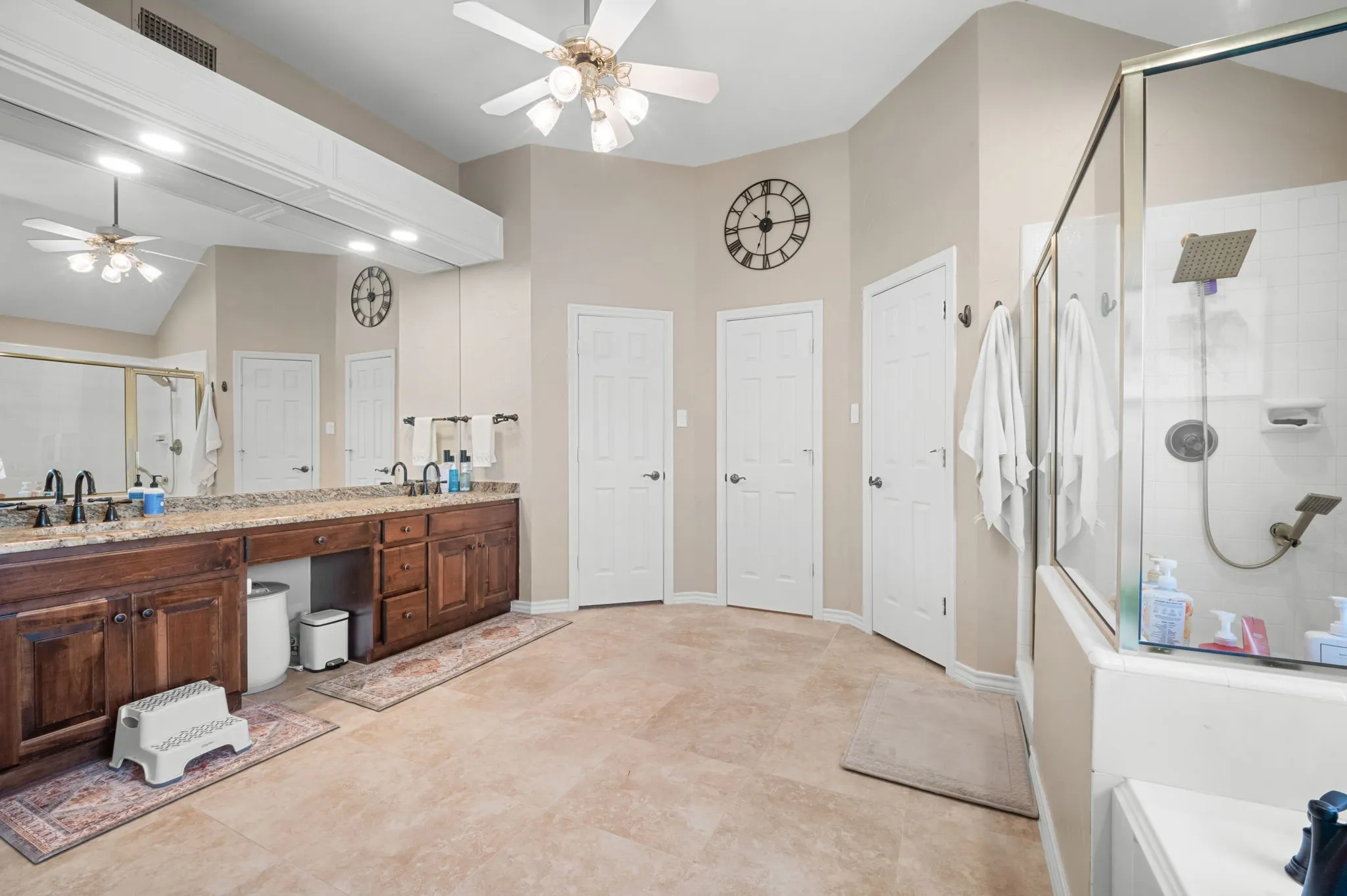 Single Family Residence For Sale in Tarrant County , 7905 Morning Lane, Fort Worth, Texas 76123, 4 Bedroom, 3 Bathroom, 2 Garage spaces, 3,209 Sqft, built in 1988, mls#21354244, Real Estate Agent in Fort Worth, Homes For Sale in Tarrant county, Homes For Sale in Fort Worth, Realtor in Fort Worth Texas, Real Estate Brokerage Independent Realty Texas, Luminita Cordes Realtor