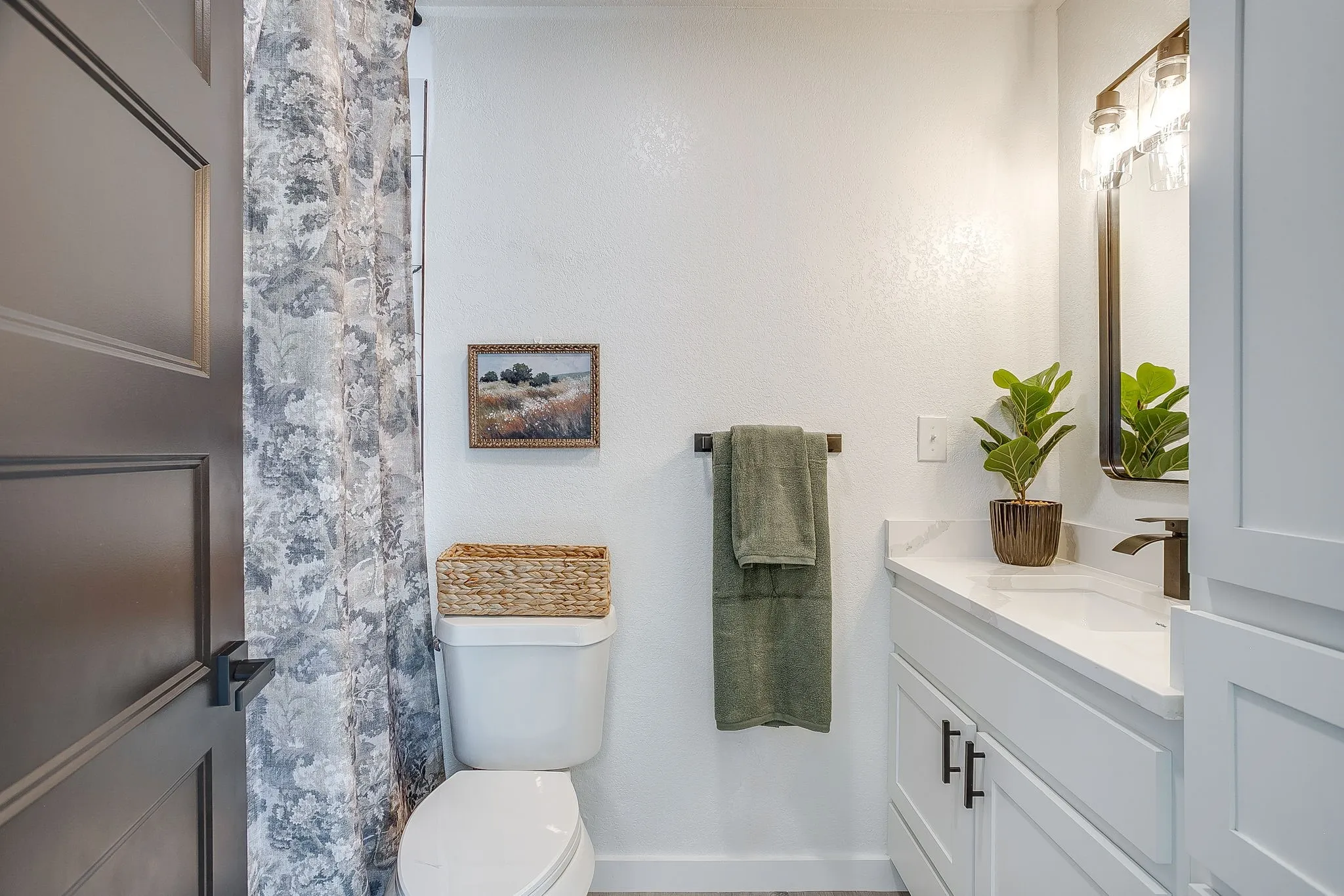 Single Family Residence For Sale in Hill County , 203 E South, Itasca, Texas 76055, 3 Bedroom, 2 Bathroom, 1 Garage spaces, 1,375 Sqft, built in 2025, mls#21349669, Real Estate Agent in Itasca, Homes For Sale in Hill county, Homes For Sale in Itasca, Realtor in Itasca Texas, Real Estate Brokerage Independent Realty Texas, Luminita Cordes Realtor