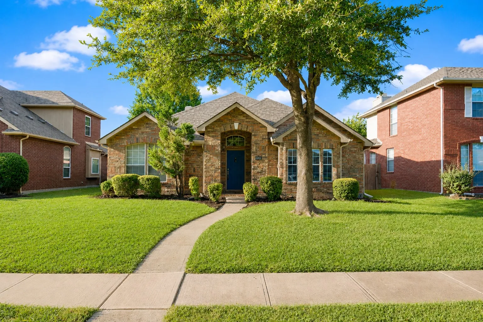 Single Family Residence For Rent in Collin County , 10701 Nashville Drive, Frisco, Texas 75035, 3 Bedroom, 3 Bathroom, 2 Garage spaces, 1,757 Sqft, built in 1998, mls#21354253, Real Estate Agent in Frisco, Homes For Rent in Collin county, Homes For Rent in Frisco, Realtor in Frisco Texas, Real Estate Brokerage Independent Realty Texas, Luminita Cordes Realtor