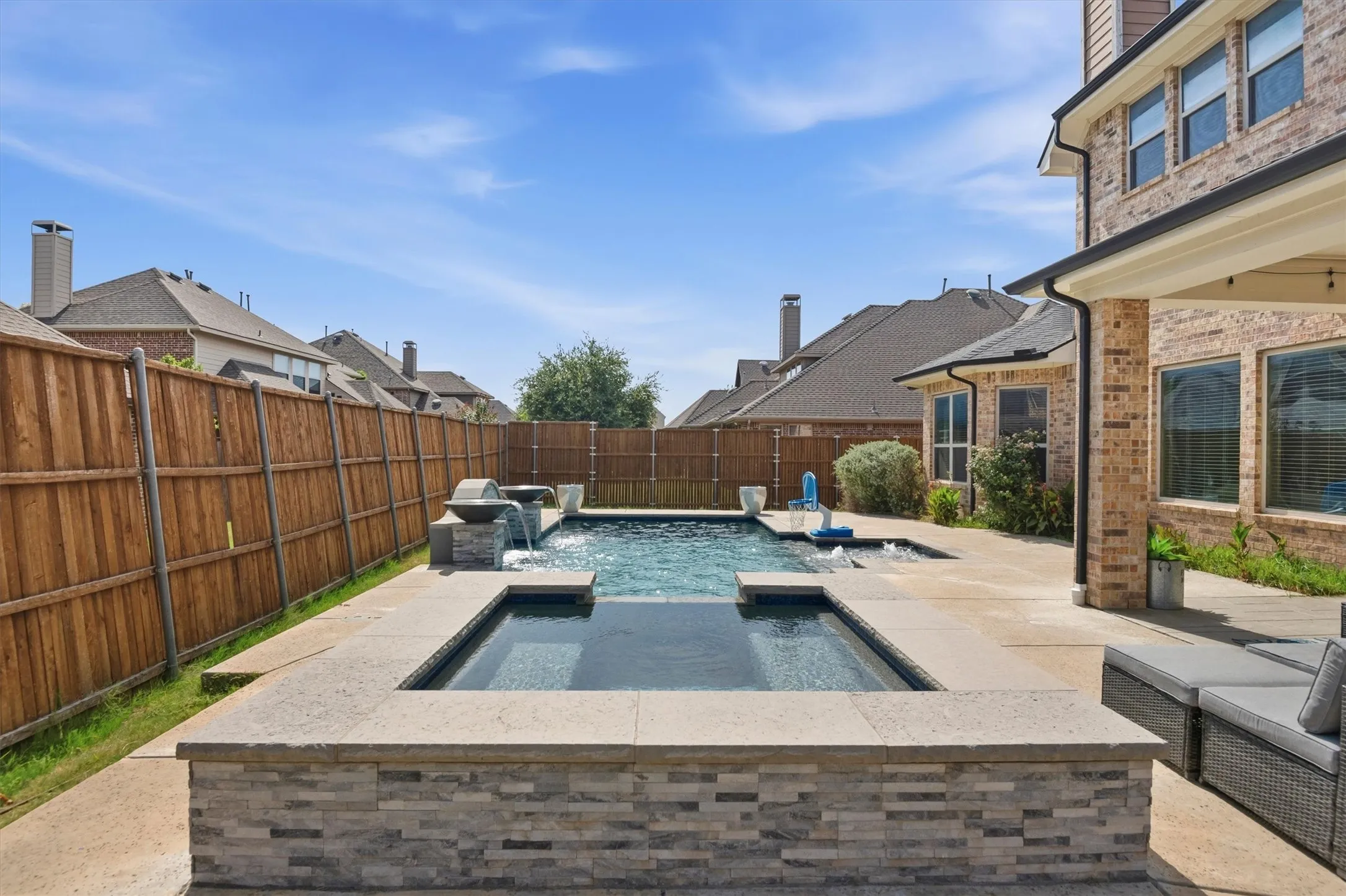 Single Family Residence For Sale in Denton County , 687 Dry Canyon Drive, Frisco, Texas 75036, 5 Bedroom, 4 Bathroom, 2 Garage spaces, 3,363 Sqft, built in 2013, mls#21348312, Real Estate Agent in Frisco, Homes For Sale in Denton county, Homes For Sale in Frisco, Realtor in Frisco Texas, Real Estate Brokerage Independent Realty Texas, Luminita Cordes Realtor